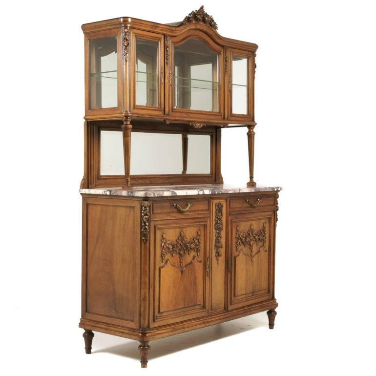 French Louis XVI-Style Walnut Buffet Hutch In Excellent Condition In Vancouver, British Columbia