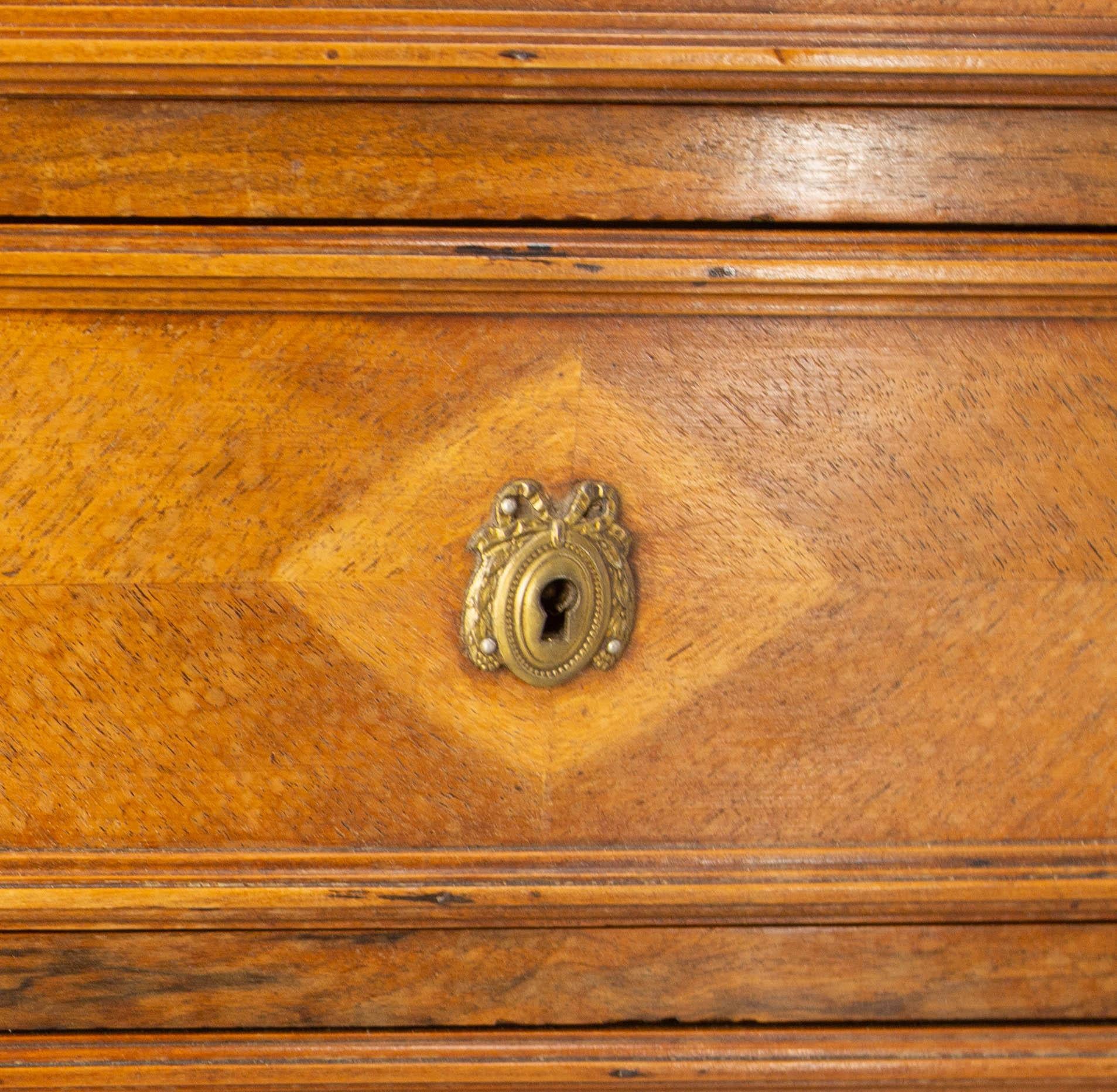 Comò Chiffonnier francese in radica di noce stile Luigi XVI C.C. 1900 in vendita 4