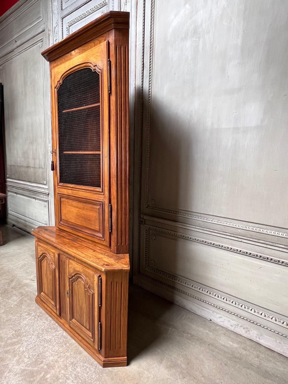 French Louis XVI Style Walnut Corner Cabinet For Sale 3