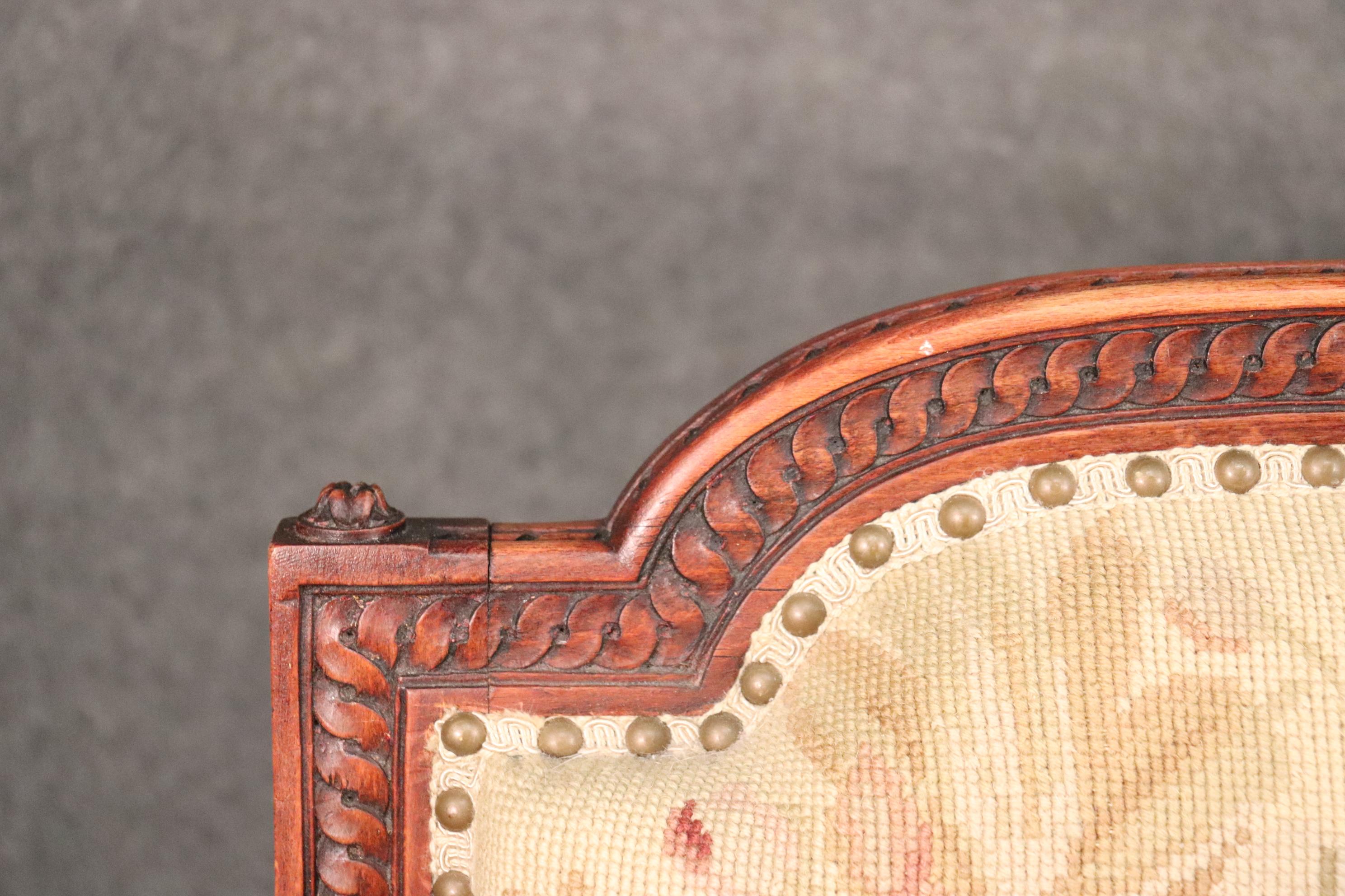 French Louis XVI Style Walnut Settee Canape with Tapestry Upholstery, circa 1930 8