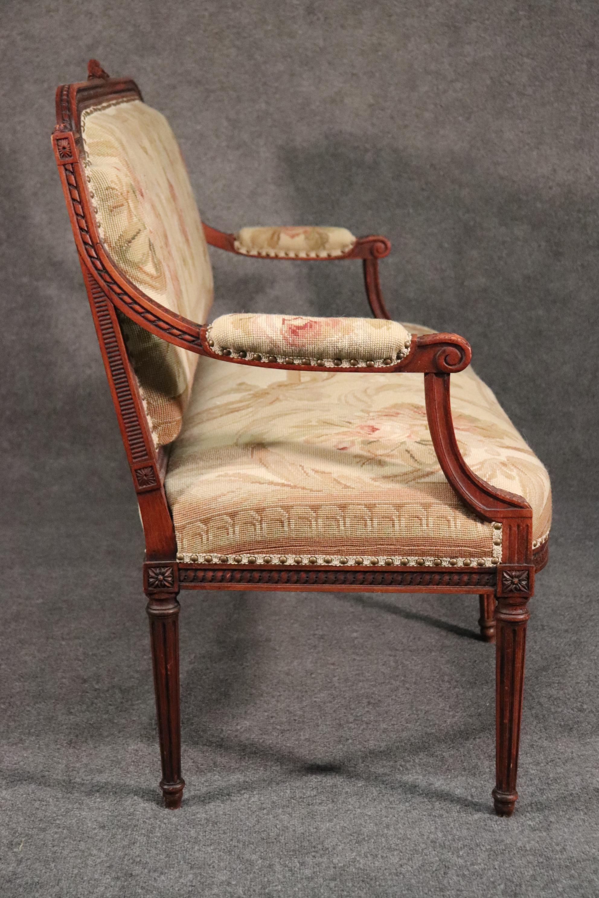 Mid-20th Century French Louis XVI Style Walnut Settee Canape with Tapestry Upholstery, circa 1930
