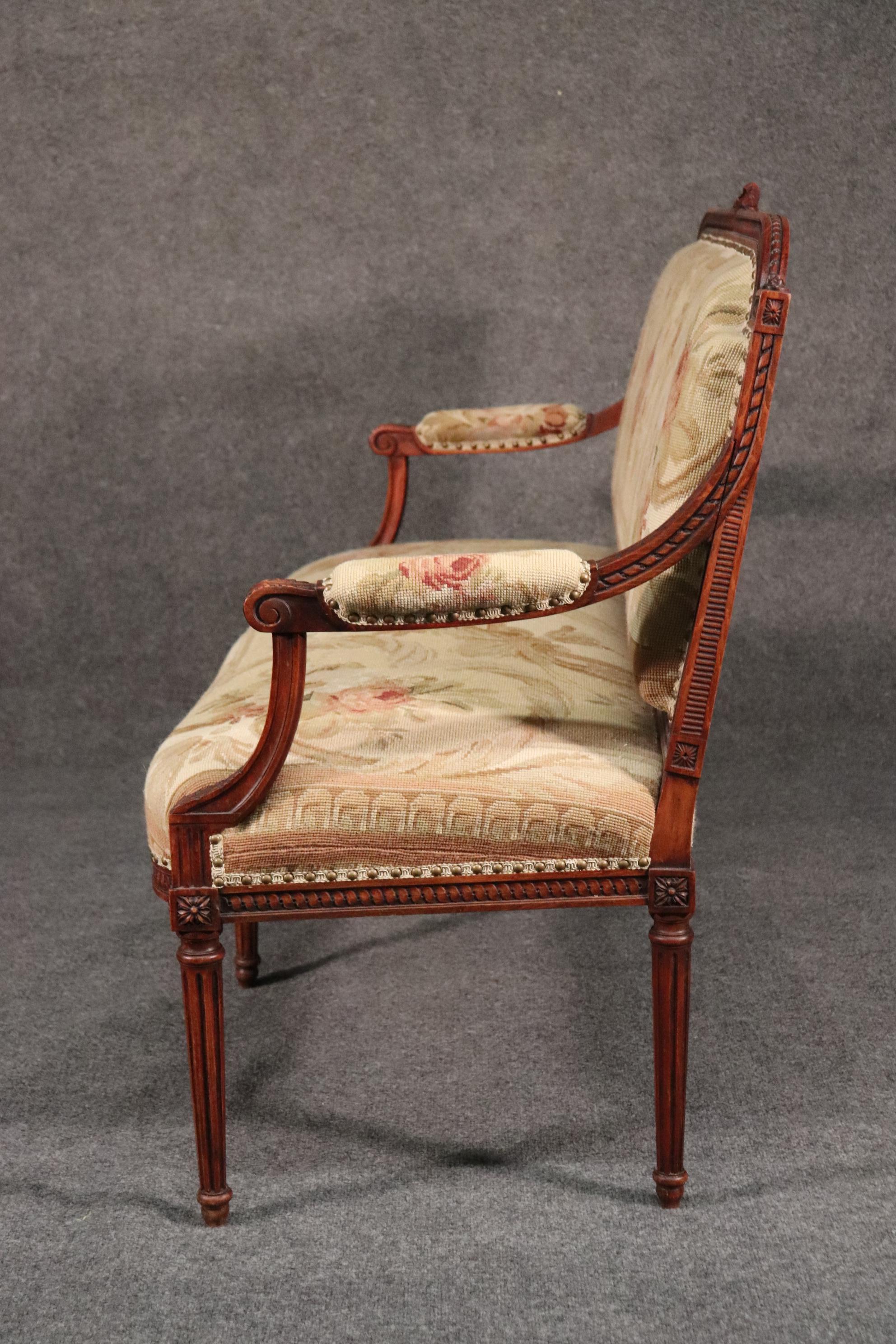 French Louis XVI Style Walnut Settee Canape with Tapestry Upholstery, circa 1930 1