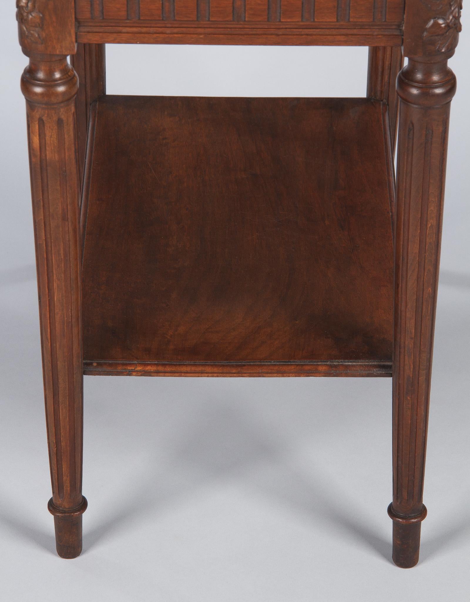 French Louis XVI Style Walnut Side Table, Early 1900s 5