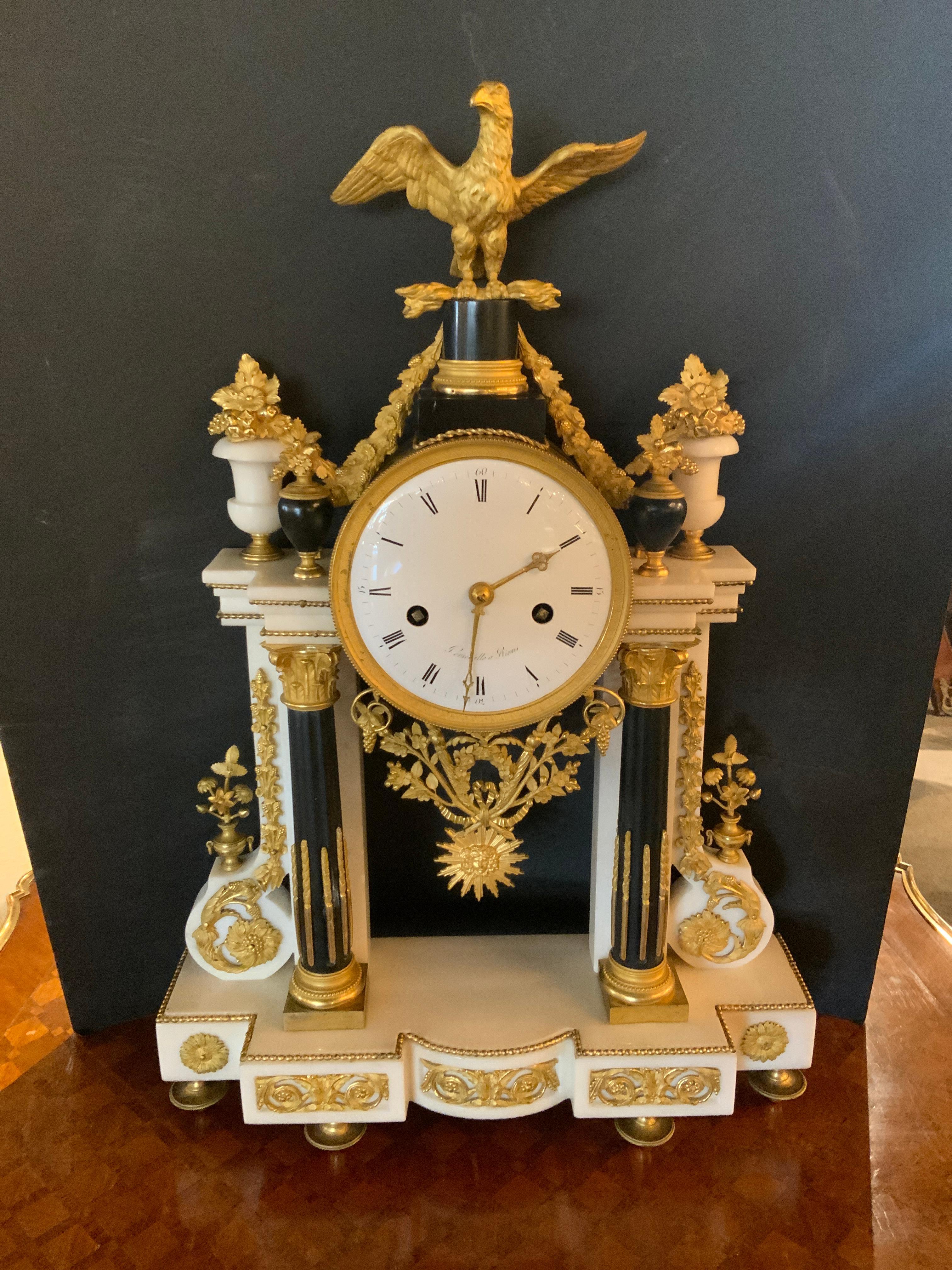 French Louis XVI-Style White Carrara Marble Portico Clock, Early 19th C. For Sale 2