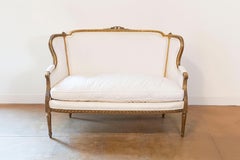 Divano a dondolo francese in stile Luigi XVI con doratura originale e tessuto nuovo