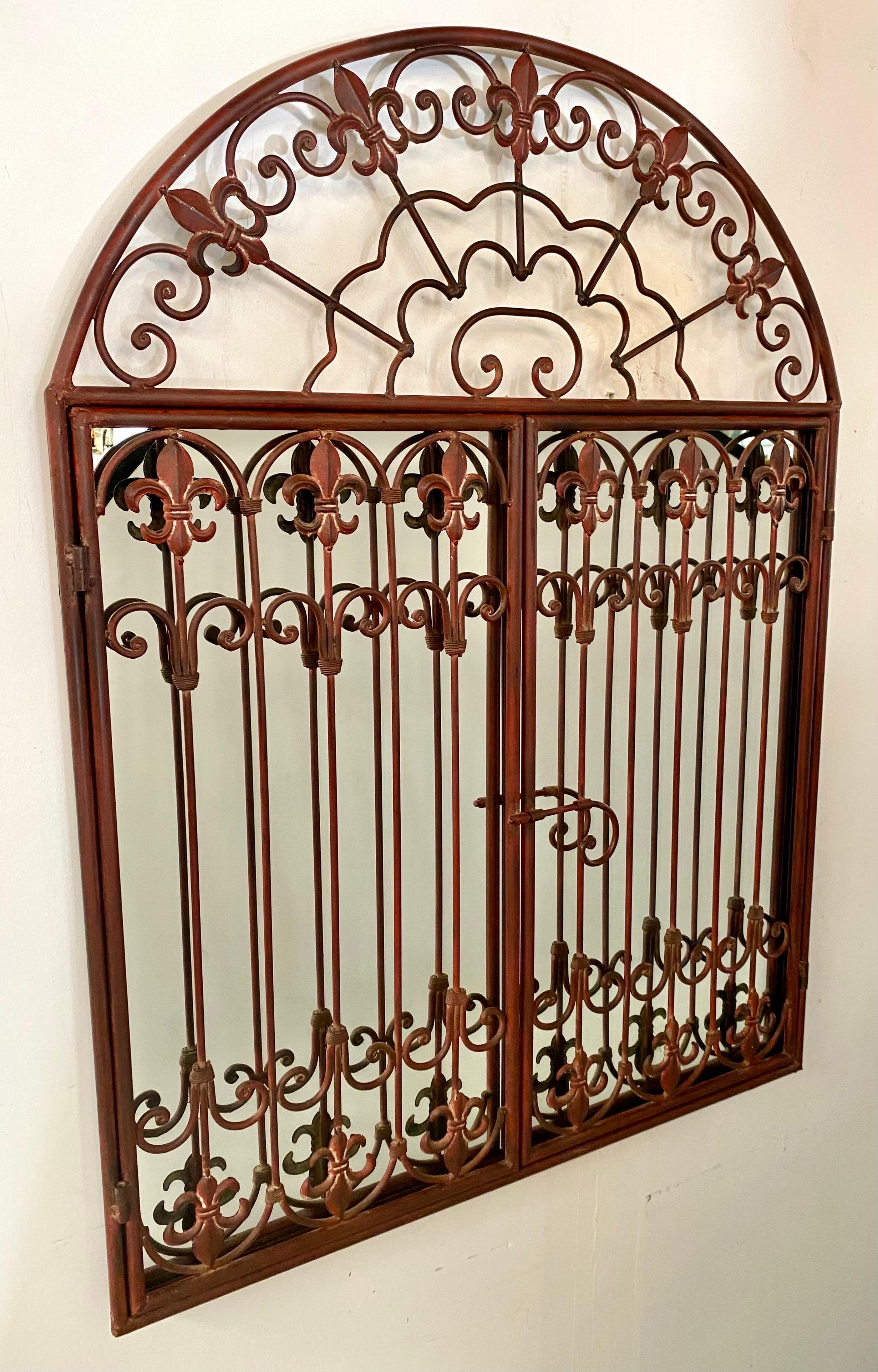 French Louis XVI Style Wrought Iron Two-Door Arched Mantel or Wall Mirror  In Good Condition For Sale In Plainview, NY