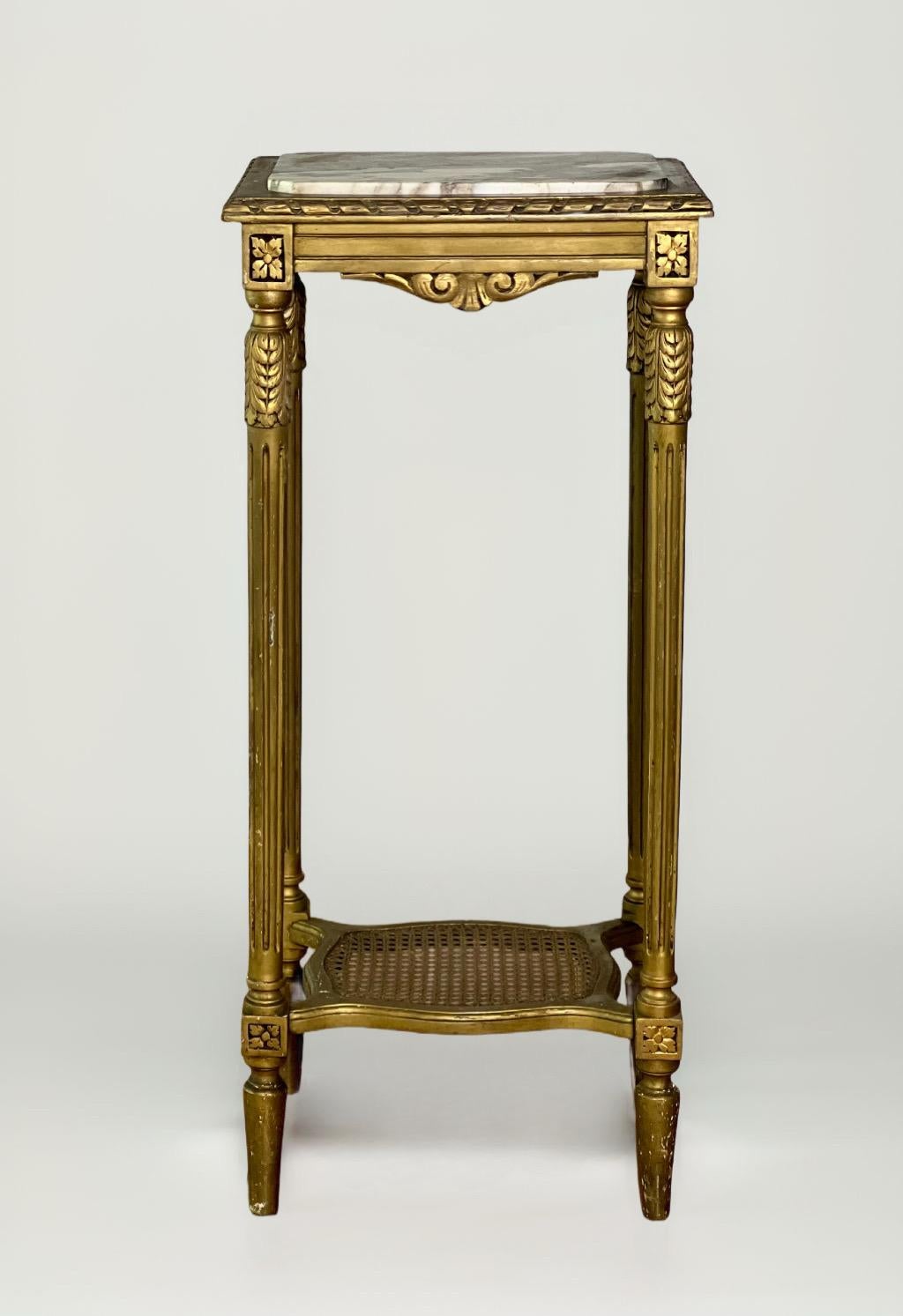 French Louis XVI Tall Carved Gilt Pedestal Stand with Marble Top For Sale 1