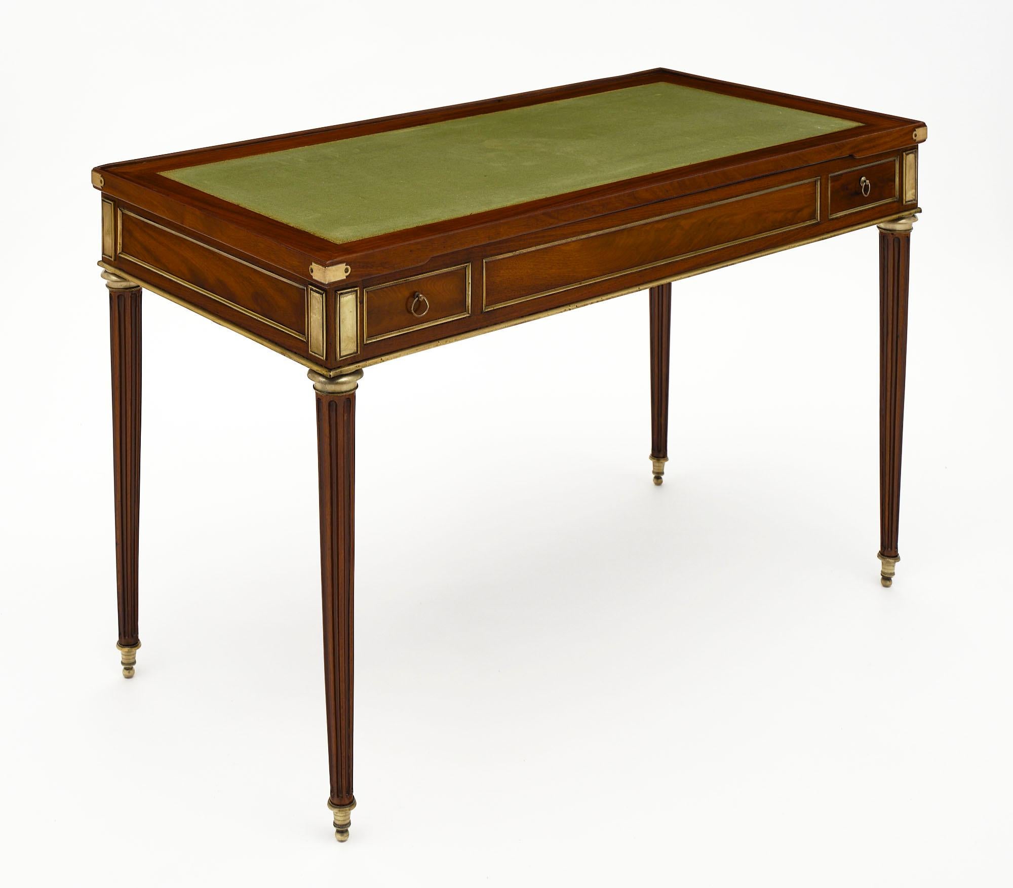 Louis XVI-Tisch „Trictrac“ im Stil von Louis XVI (Spätes 18. Jahrhundert) im Angebot