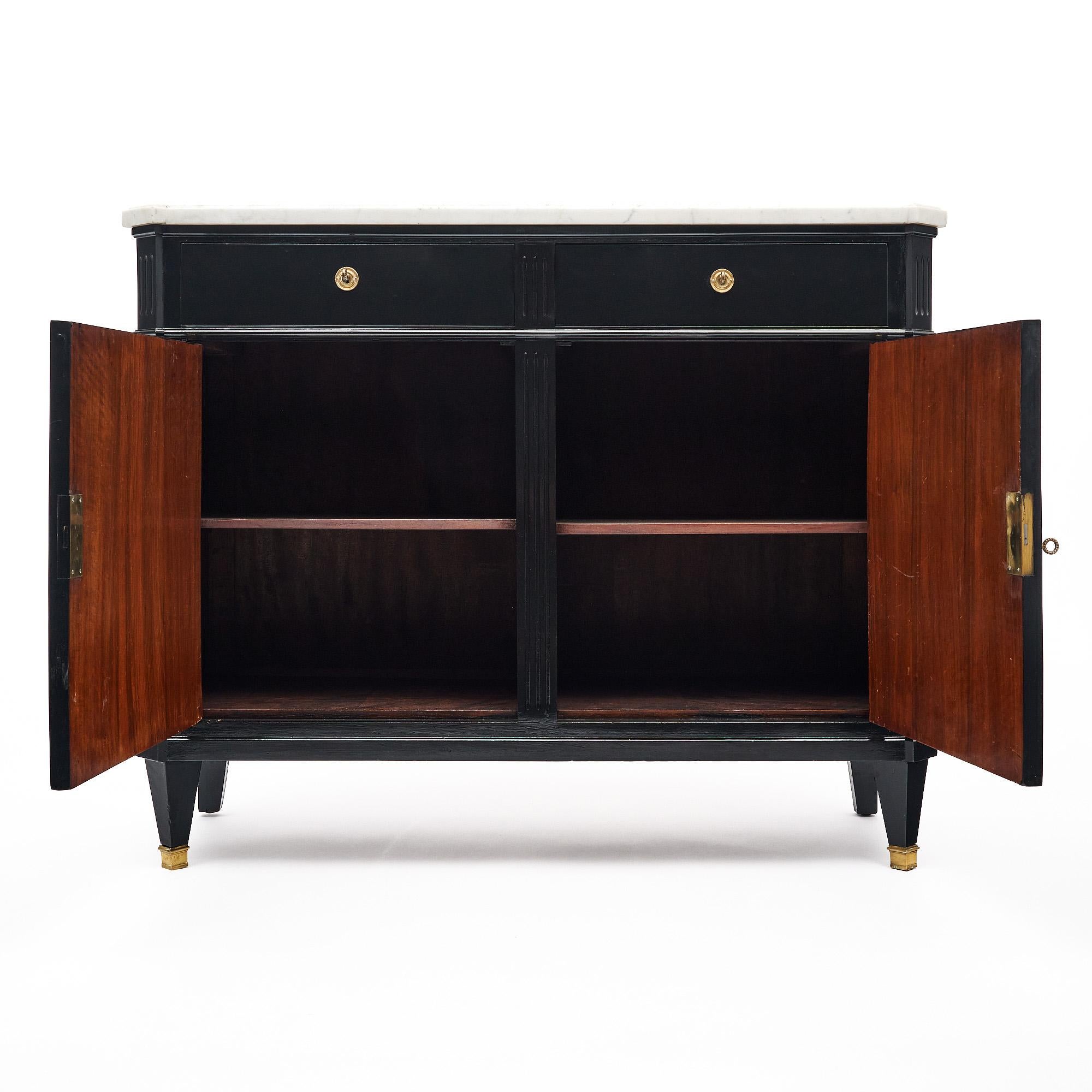 Ottone Buffet francese Luigi XVI a due porte in vendita