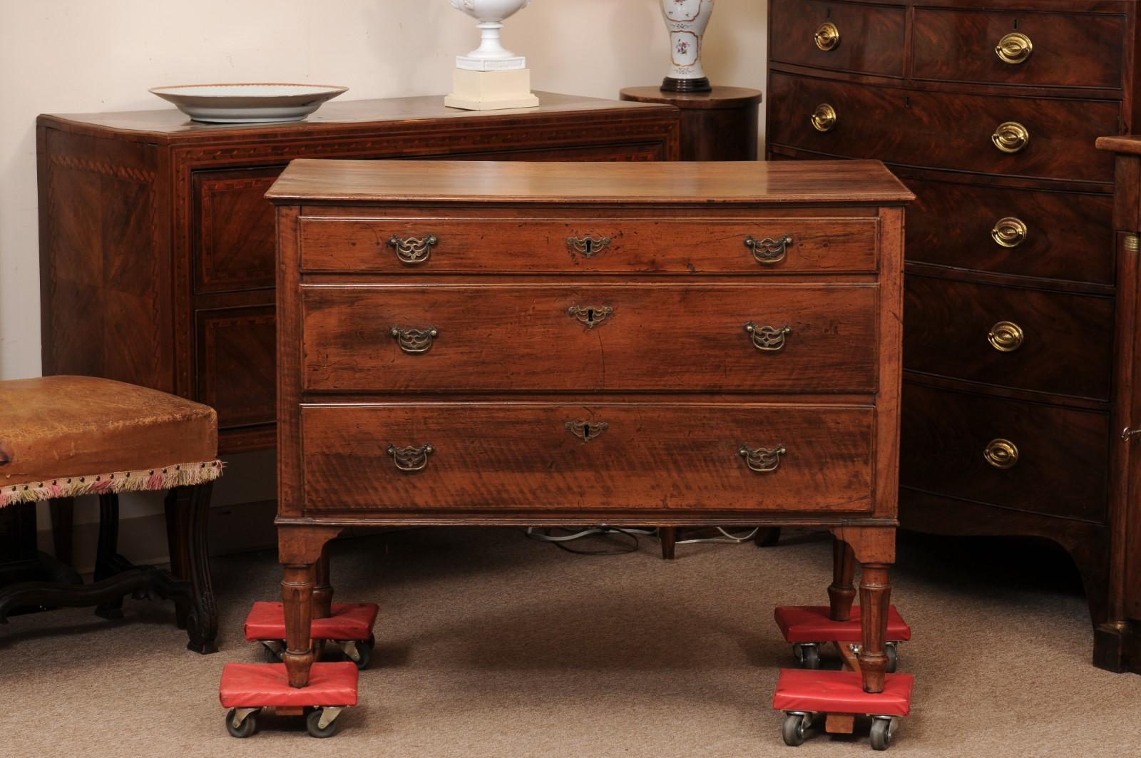 French Louis XVI Walnut Commode with 3 Drawers and Fluted Legs For Sale 8