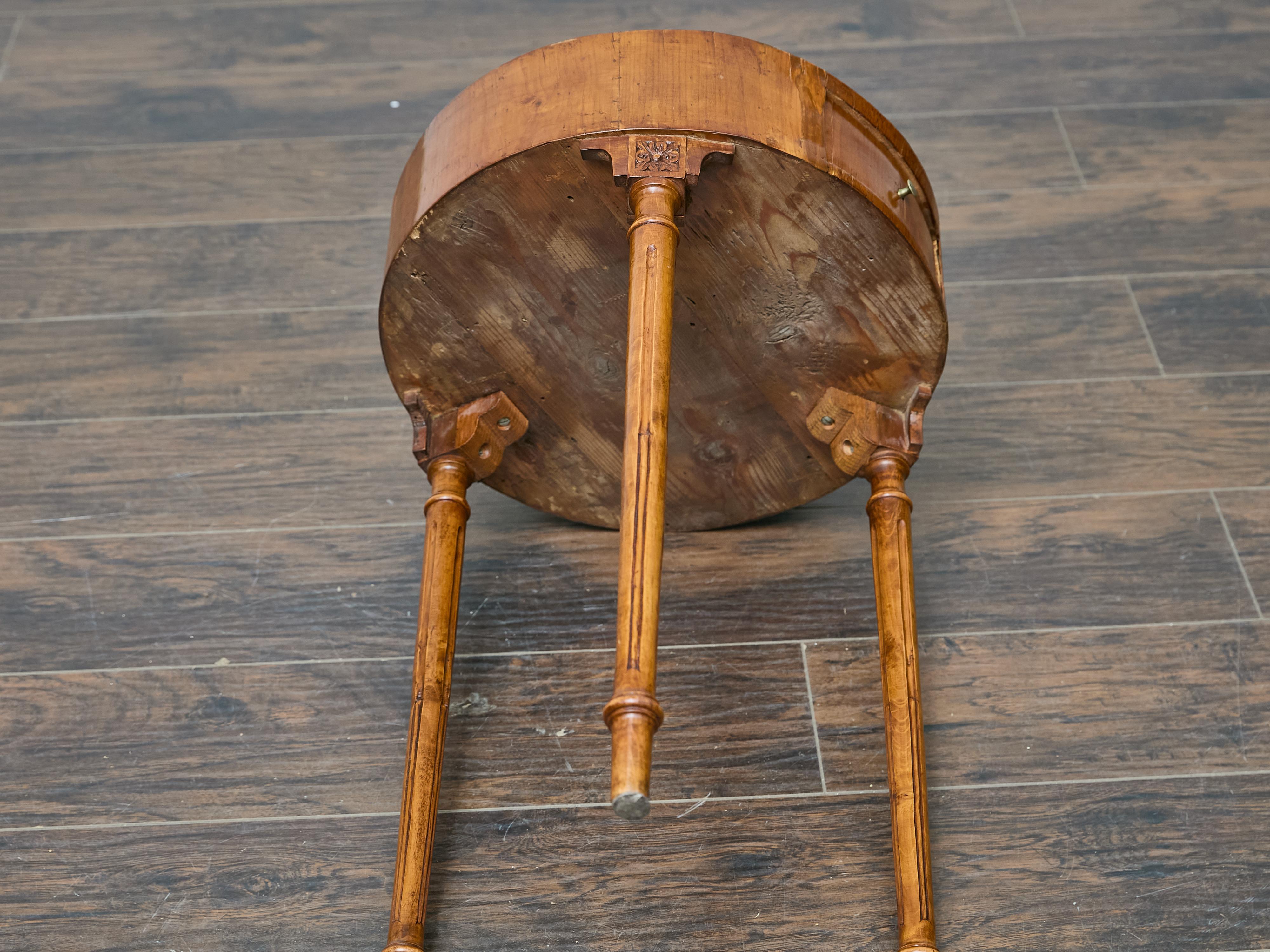 French Louis XVI Walnut Side Table with Single Drawer and Fluted Legs For Sale 6