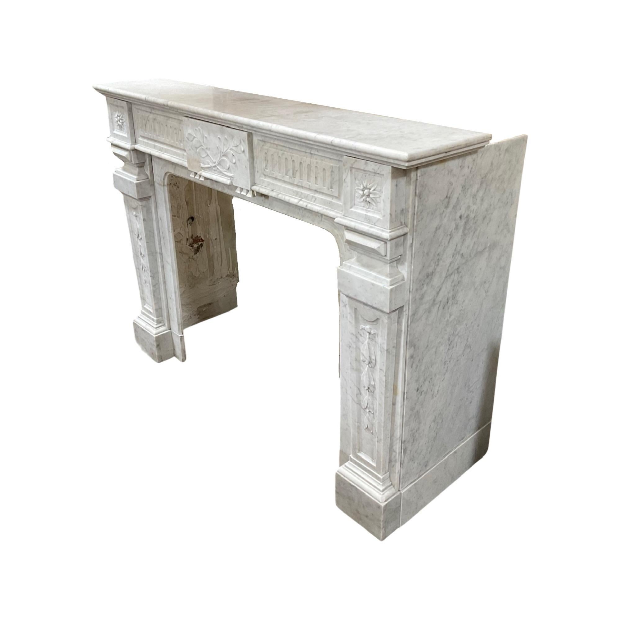 French Louis XVI White Marble Mantel In Good Condition For Sale In Dallas, TX