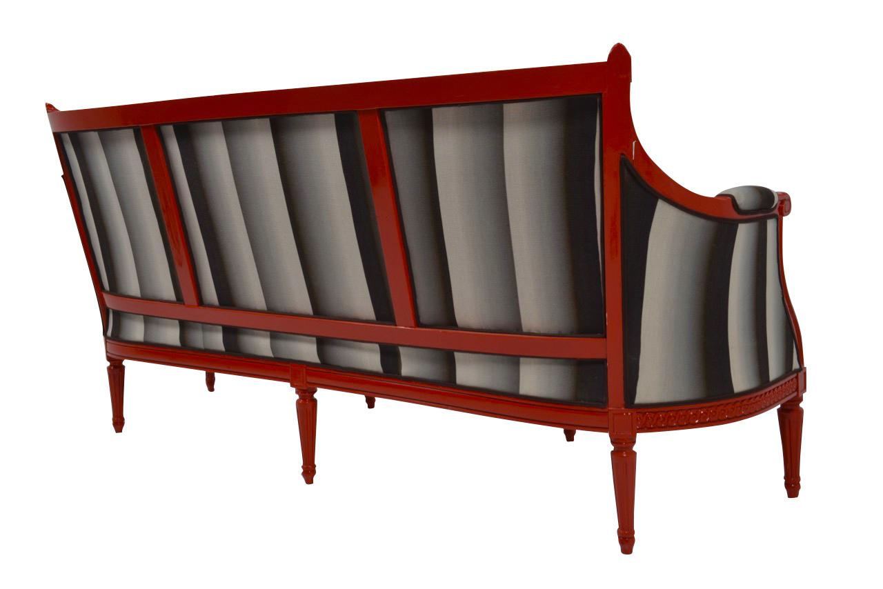 French Louis XVI Lacquered Settee, circa 1880 For Sale 1