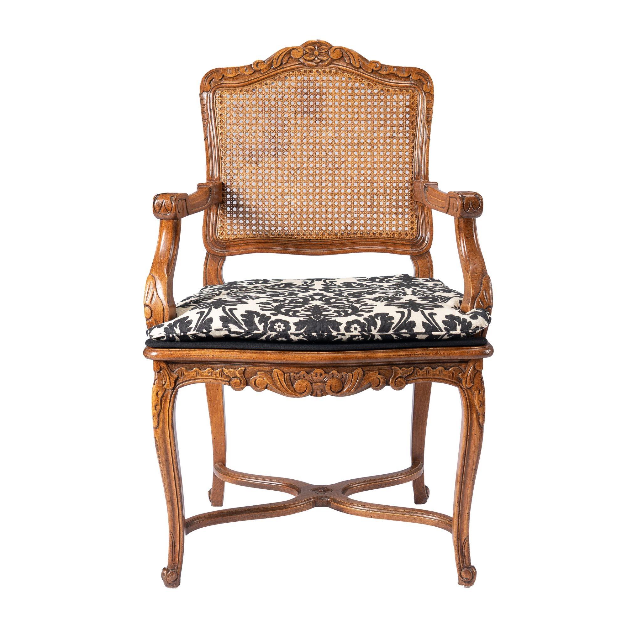 French Louis XVl style fauteuil, c. 1900's For Sale 3