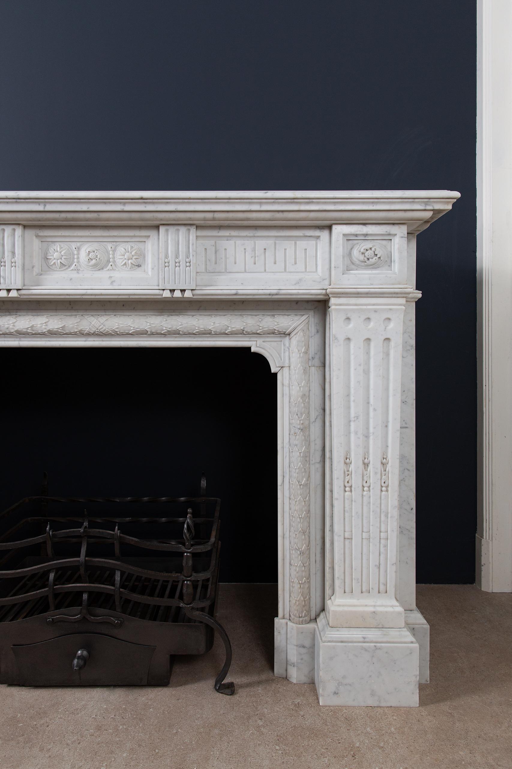 French Louise XV Style Carrara Marble Antique Circulation Fireplace For Sale 7