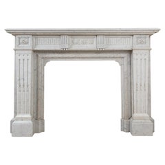 French Louise XV Style Carrara Marble Antique Circulation Fireplace