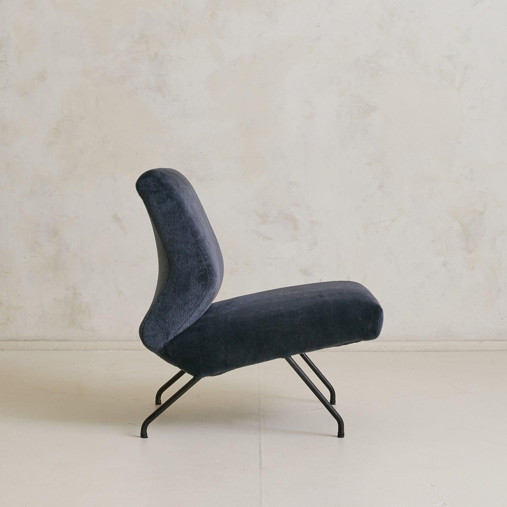French Lounge Chair in Navy Alpaca Attributed to Dangles & Defrance, 1950s (Moderne) im Angebot