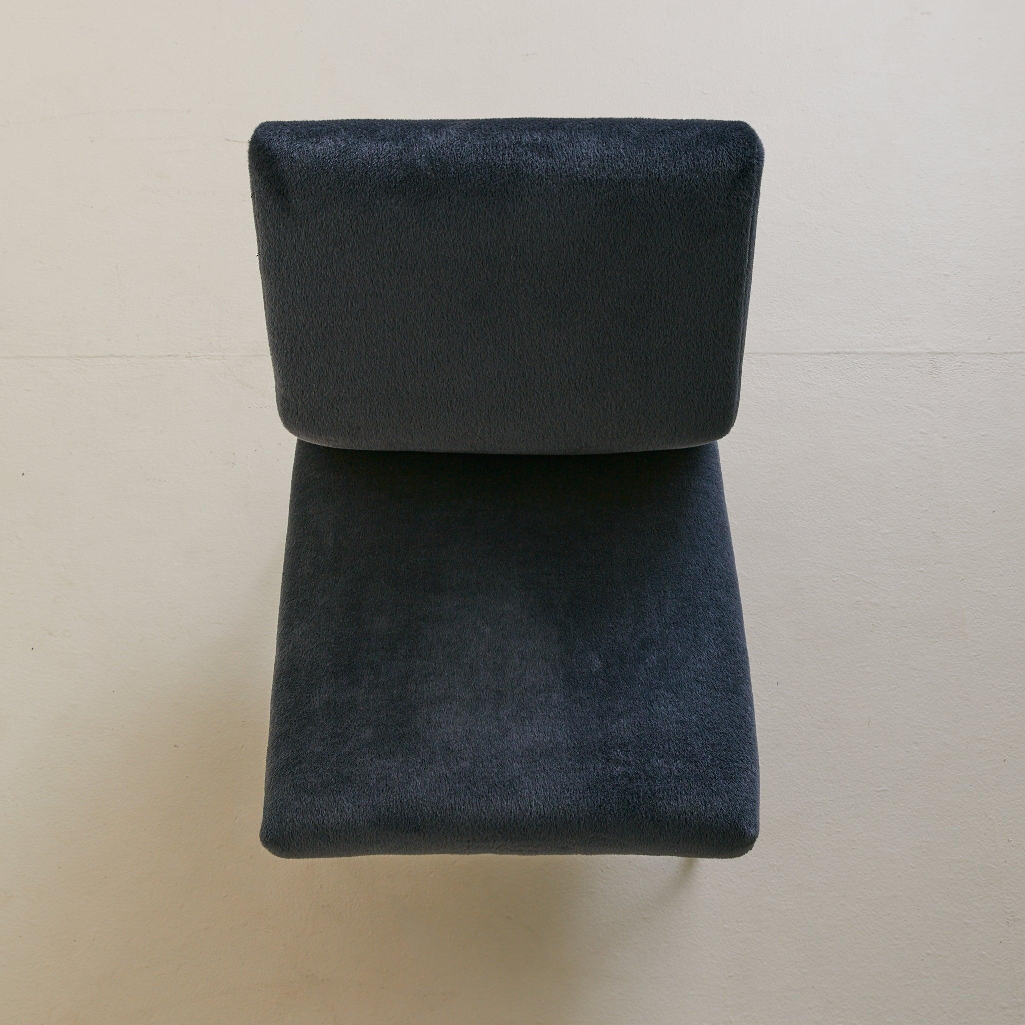 French Lounge Chair in Navy Alpaca Attributed to Dangles & Defrance, 1950s im Zustand „Hervorragend“ im Angebot in Chicago, IL