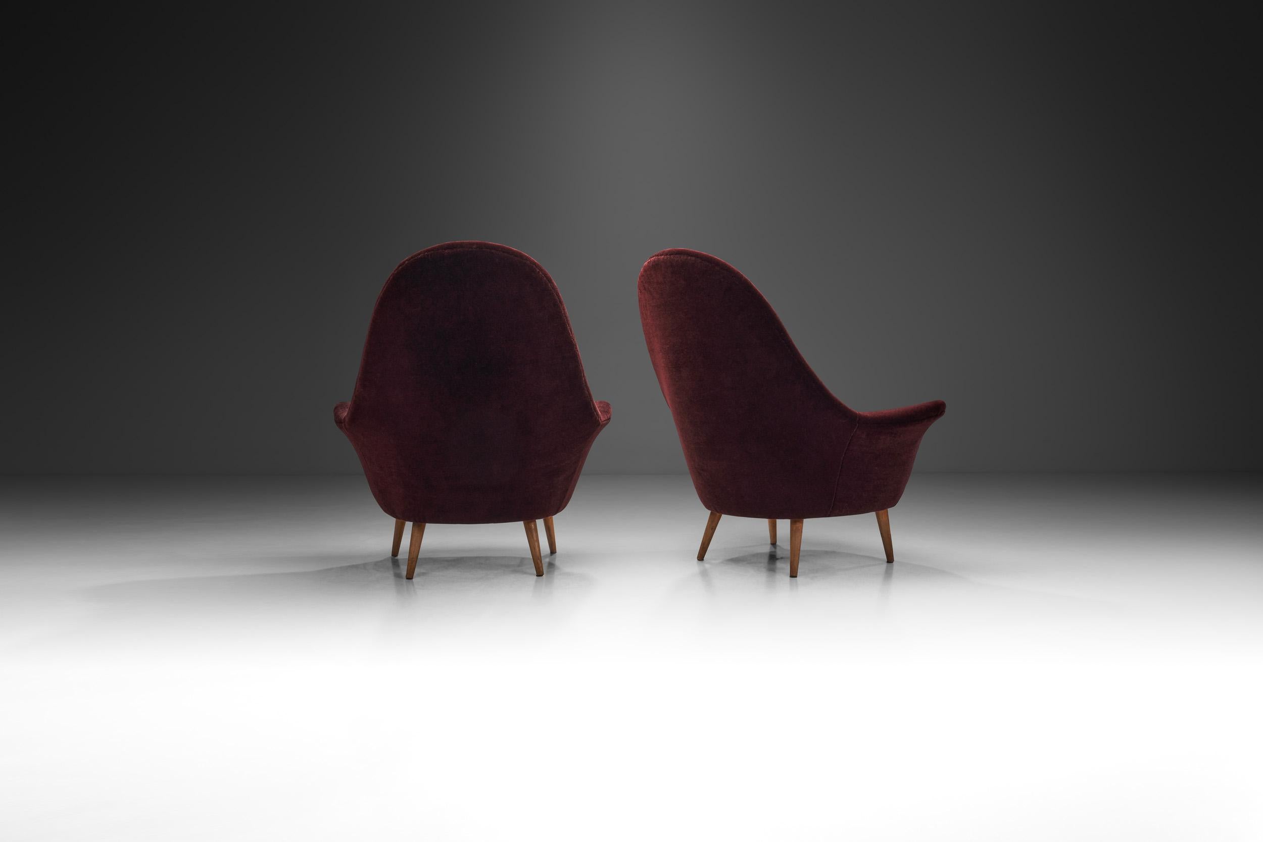Mid-Century Modern French Lounge Chairs In Aubergine Coloured Mohair, France ca 1960s For Sale