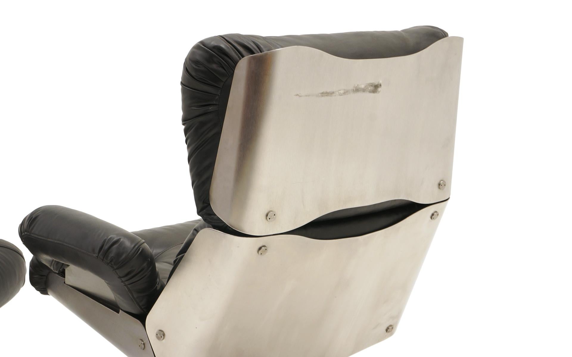 French Lounge Swivel Chair & Ottoman, Matte Chrome, Cast Aluminum, Black Vinyl For Sale 1