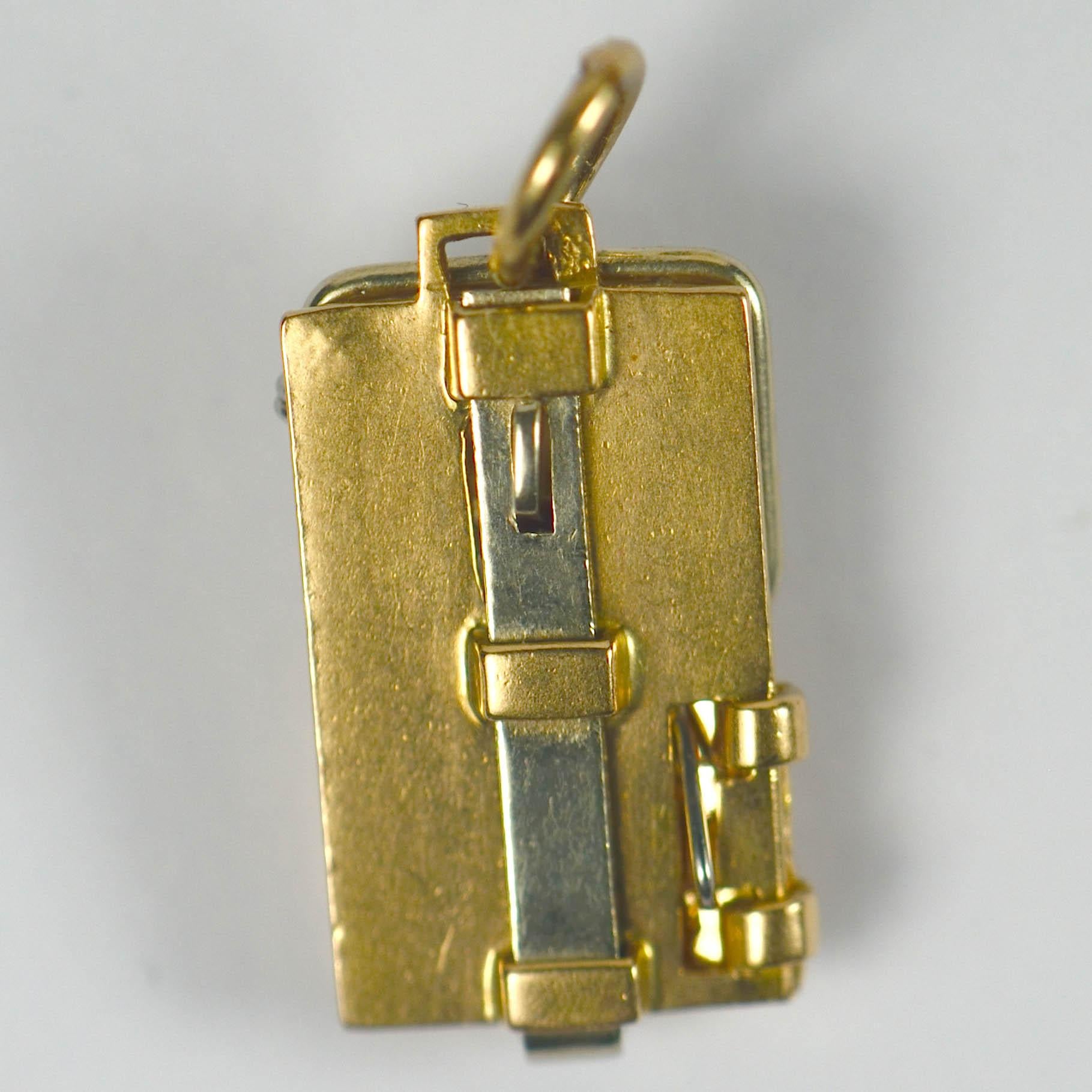 French Love Trap Gold Garnet Charm Pendant In Good Condition In London, GB