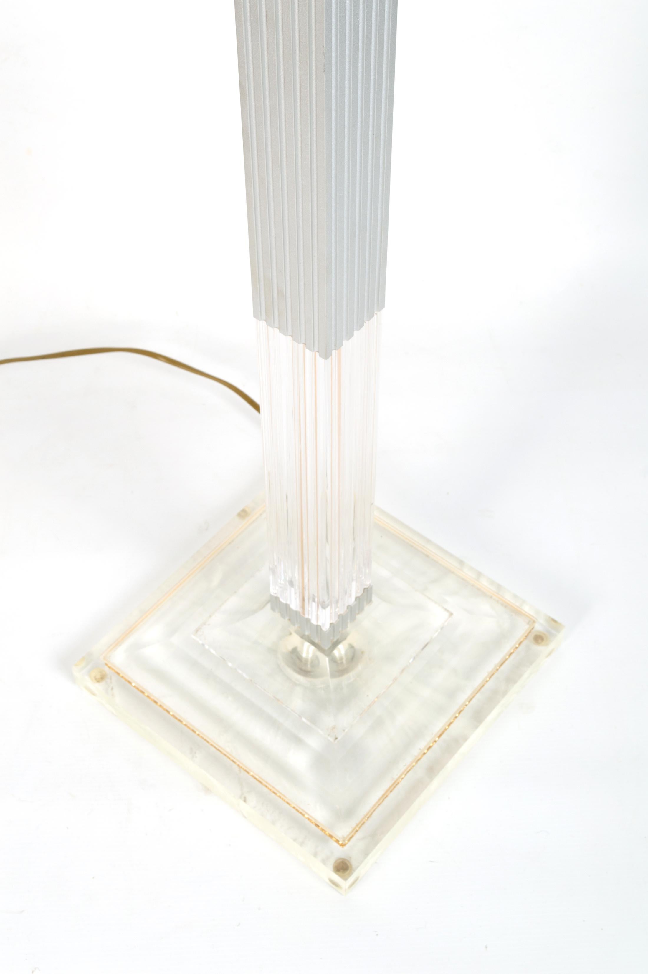 French Lucite and Gilt Floor Lamp Hollywood Regency, C.1970 For Sale 2