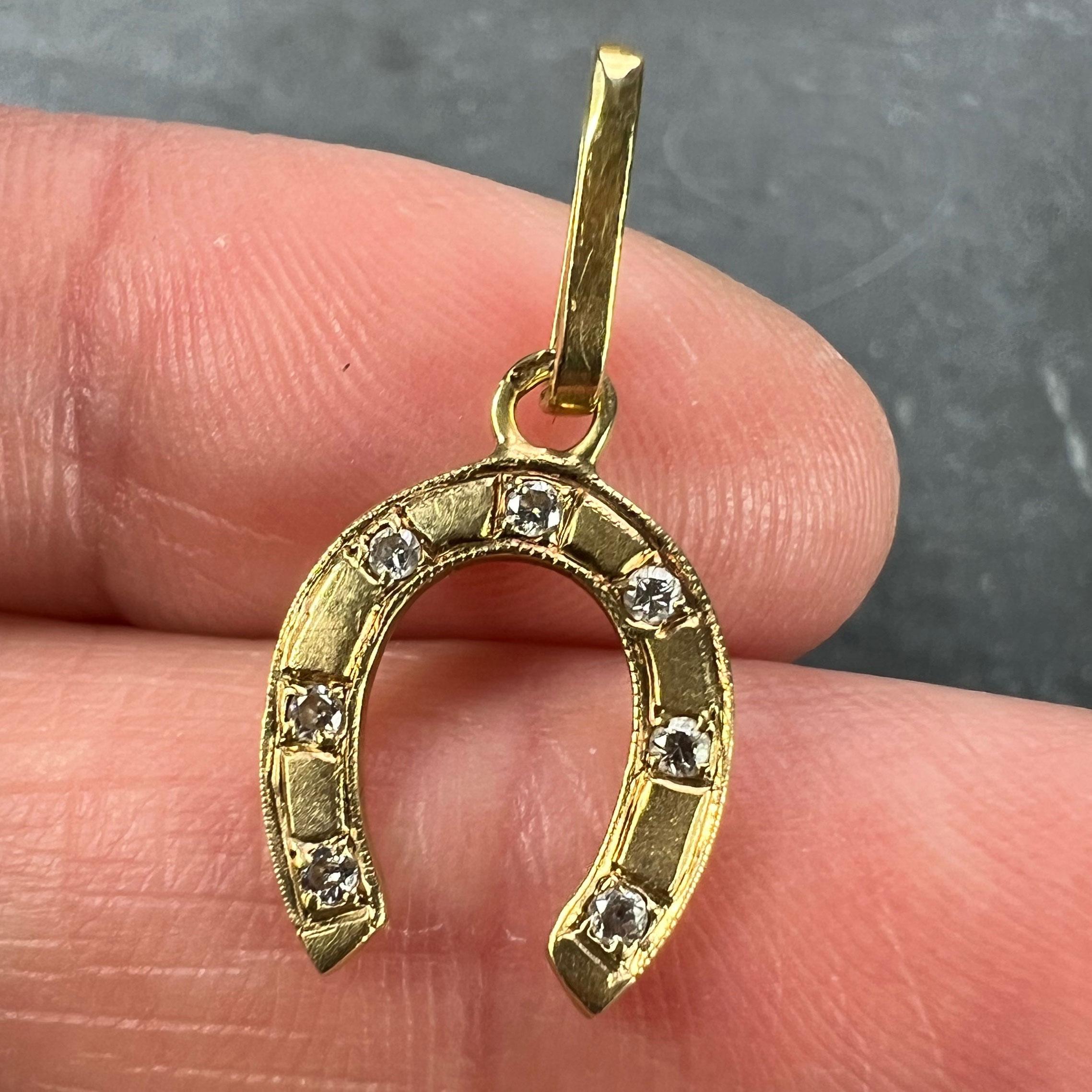 Women's or Men's French Lucky Horseshoe 18K Yellow Gold Seven Diamond Charm Pendant For Sale