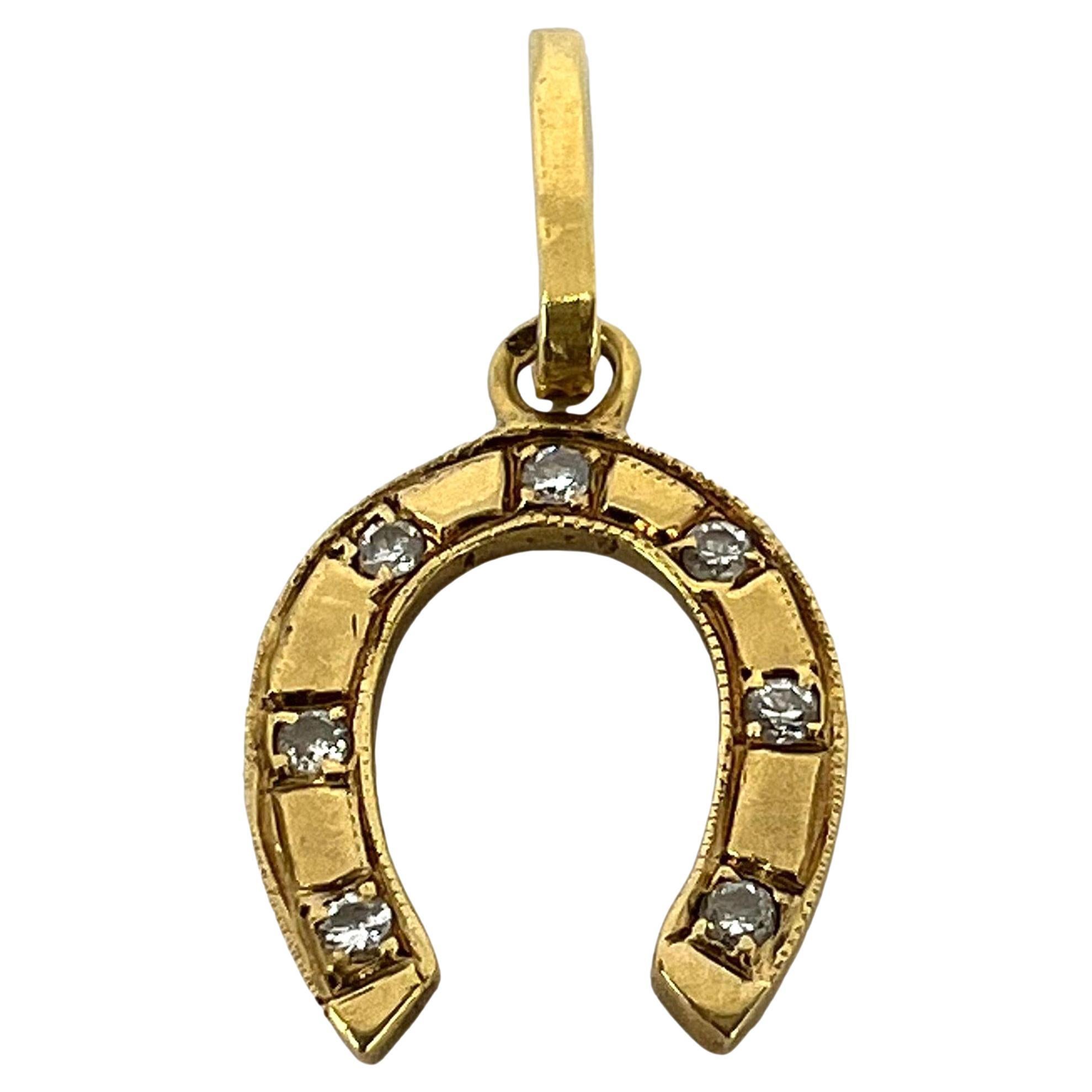 French Lucky Horseshoe 18K Yellow Gold Seven Diamond Charm Pendant For Sale