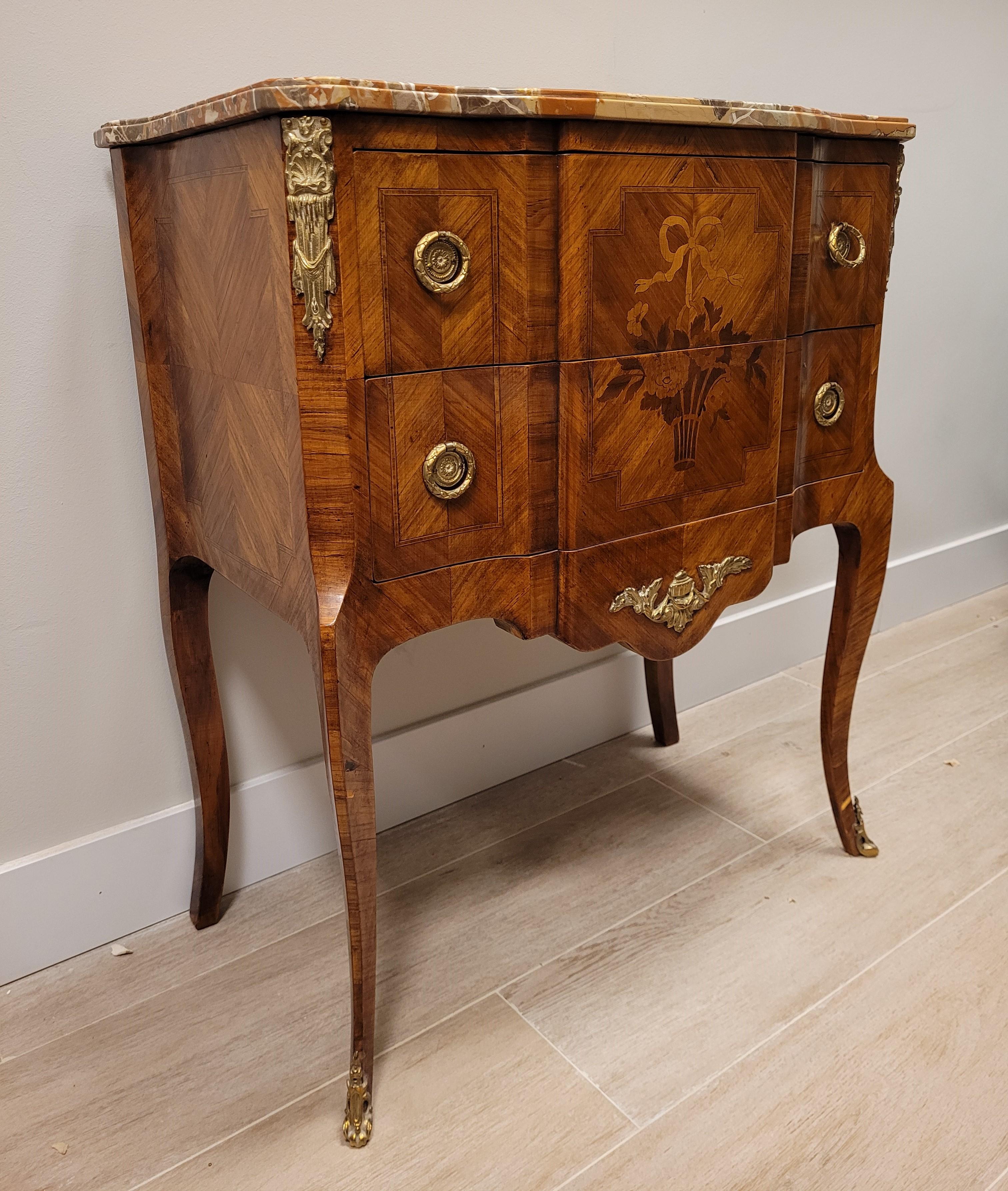 French Luis XVI Marquetry, Marble, Commode, Chest of Drawers, Ormolu In Good Condition In Valladolid, ES