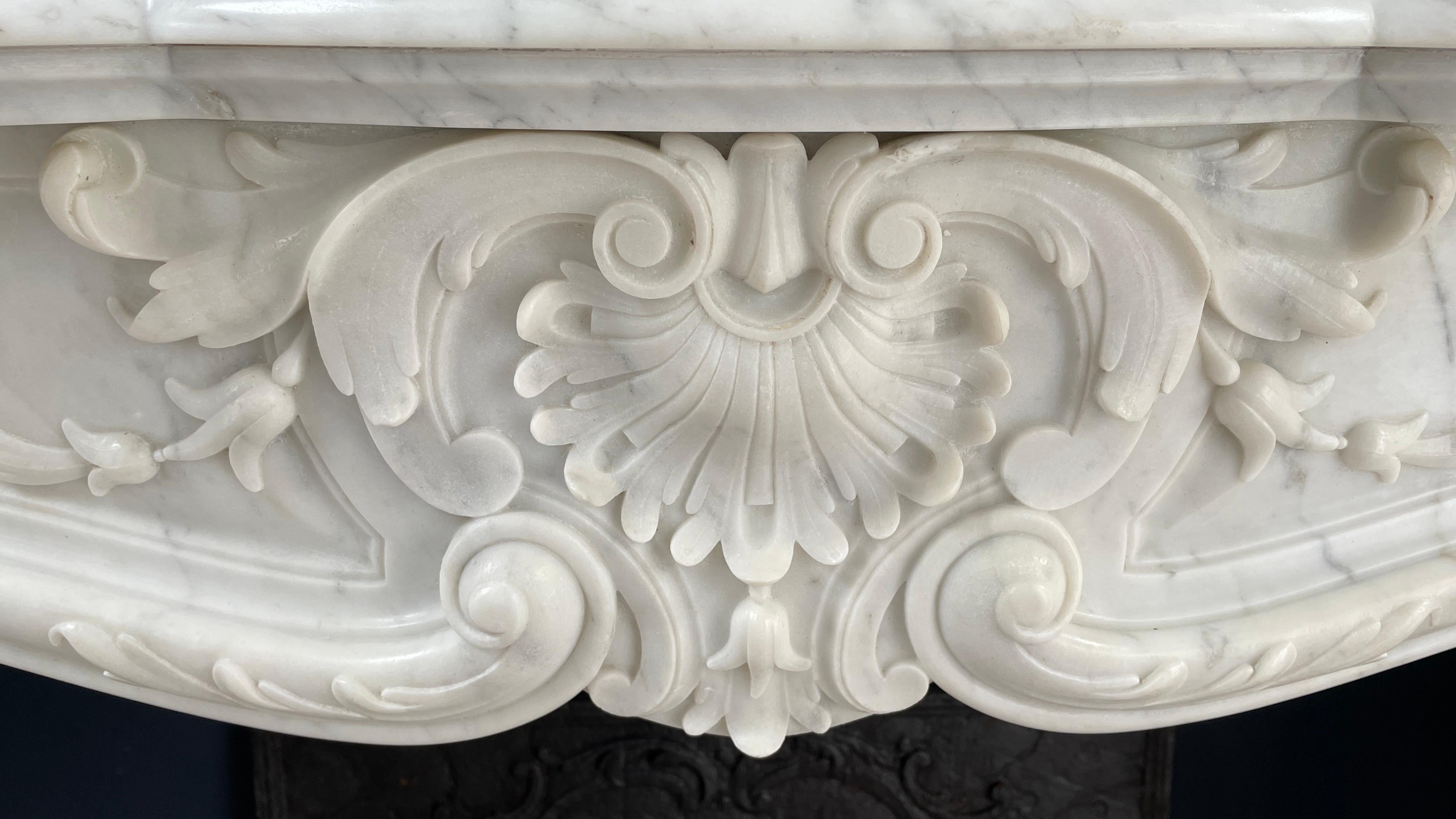 French Luxury Antique Carrara Marble Half Circulation Fireplace For Sale 2