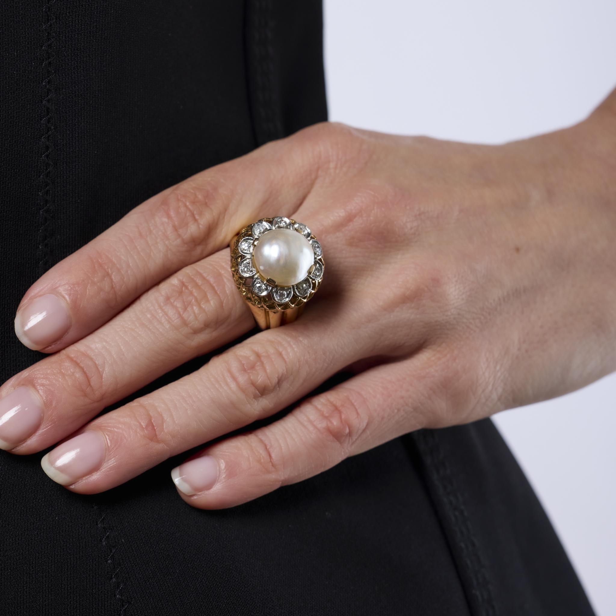 Single Cut French Mabé pearl diamond 18k yellow gold cocktail ring For Sale