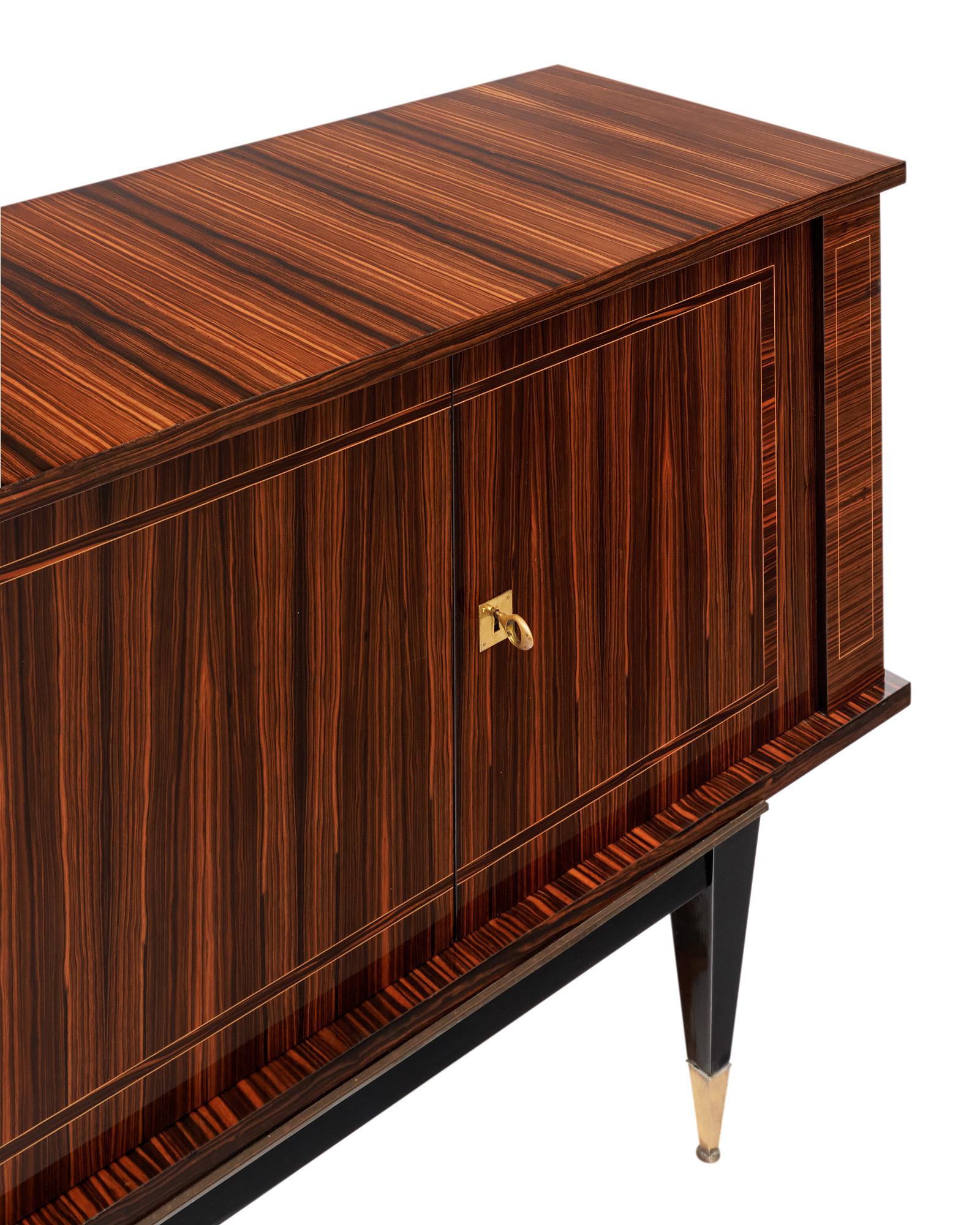 Buffet francés de macassar de mediados de siglo Francés en venta