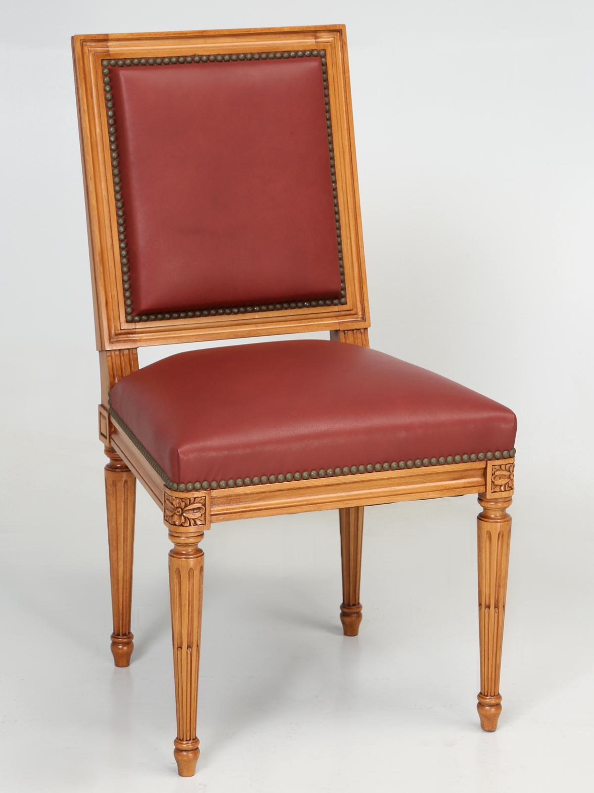 Chaises de style Louis XVI fabriquées à la main à la main, disponibles dans n'importe quelle couleur ou finition en vente 4