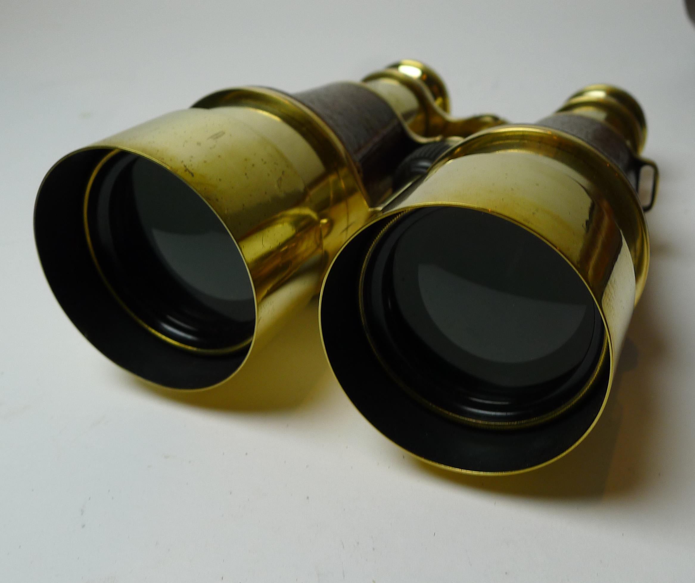 French Made WW1 Binoculars For British Military Issue c.1917 In Good Condition In Bath, GB