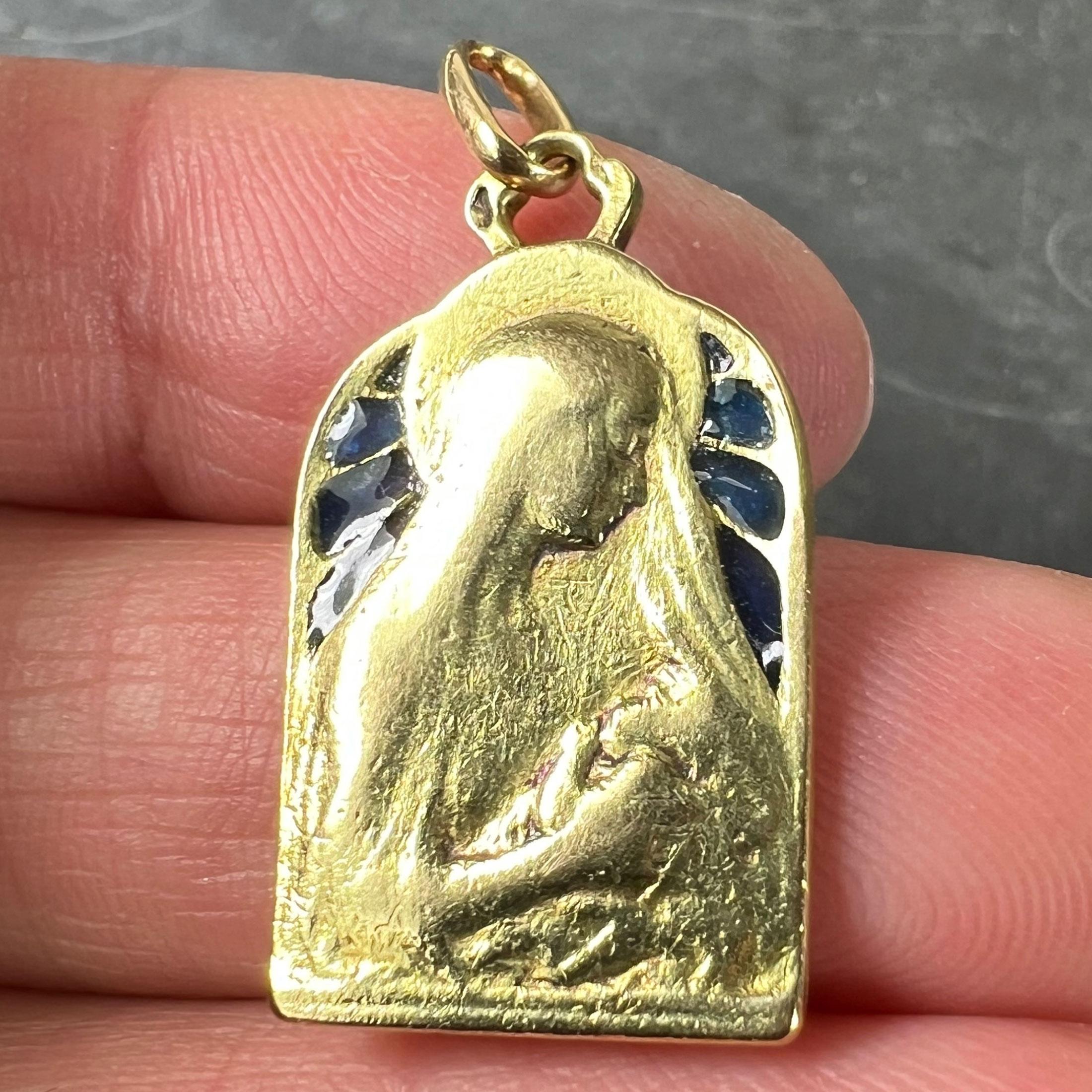 French Madonna and Child Plique A Jour Enamel 18K Yellow Gold Charm Pendant For Sale 4