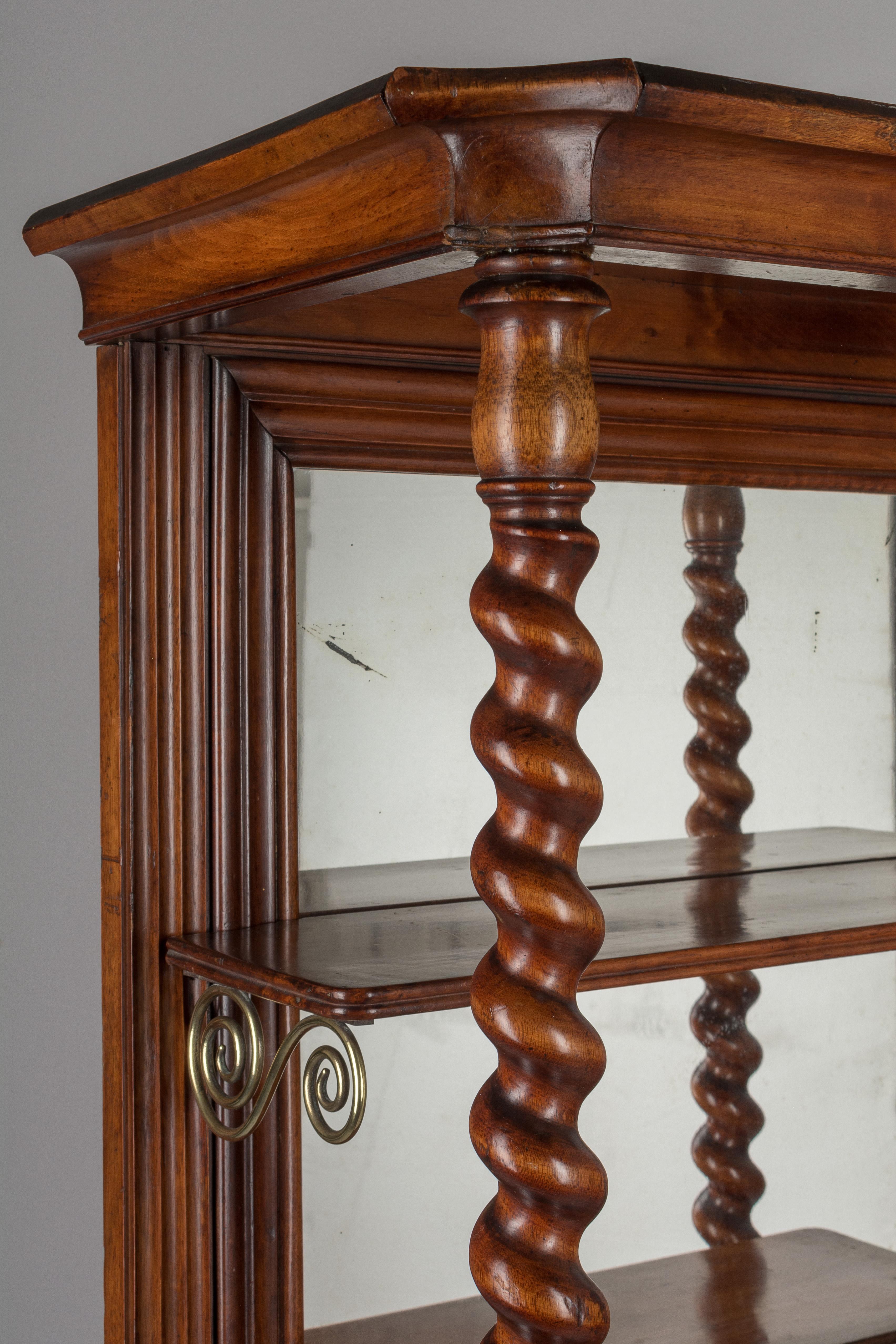 19th Century French Mahogany Cabinet with Shelves For Sale 5