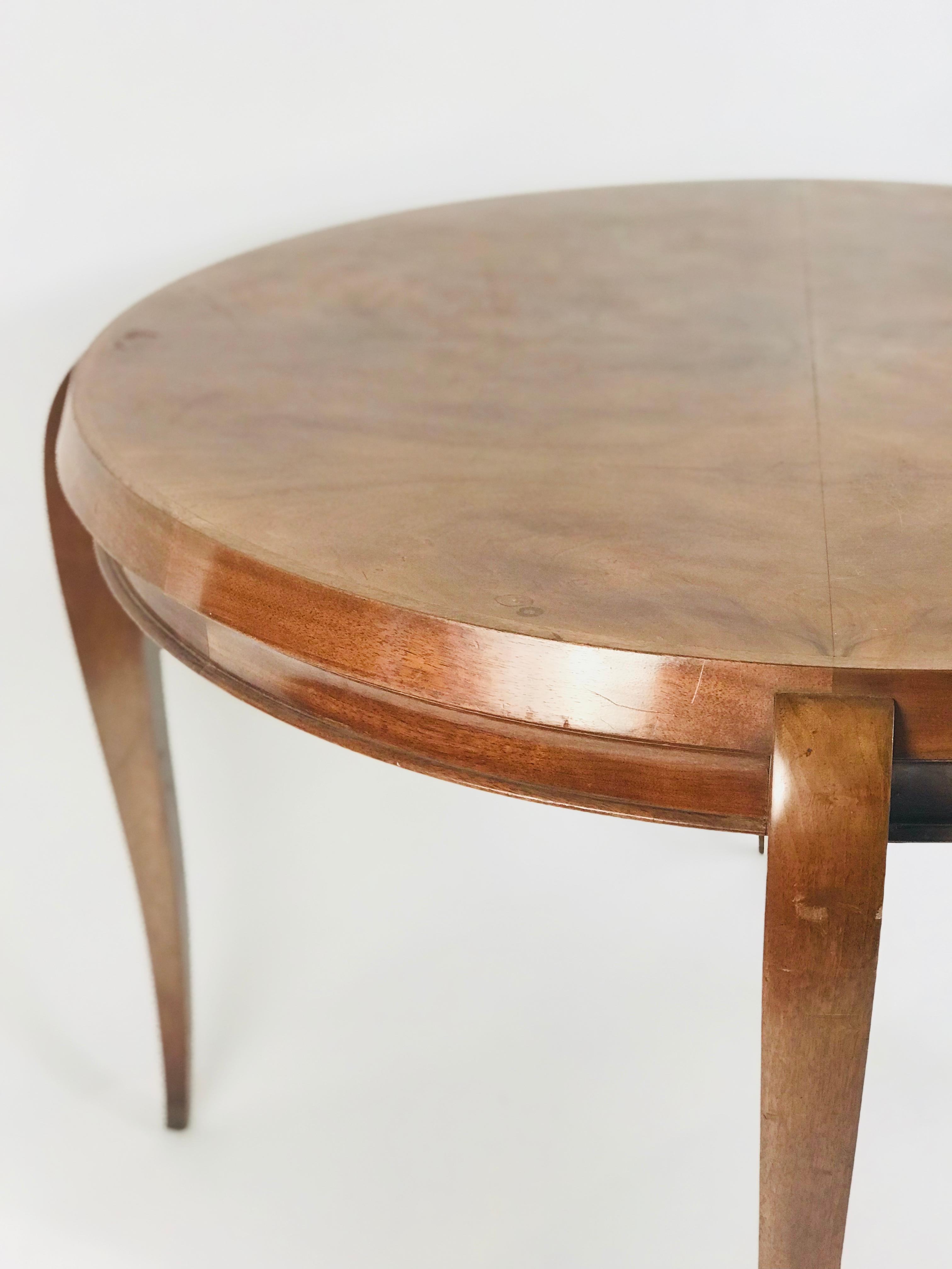 Art Deco Coffee or Center Table with Sabre Leg In Good Condition For Sale In Brooklyn, NY
