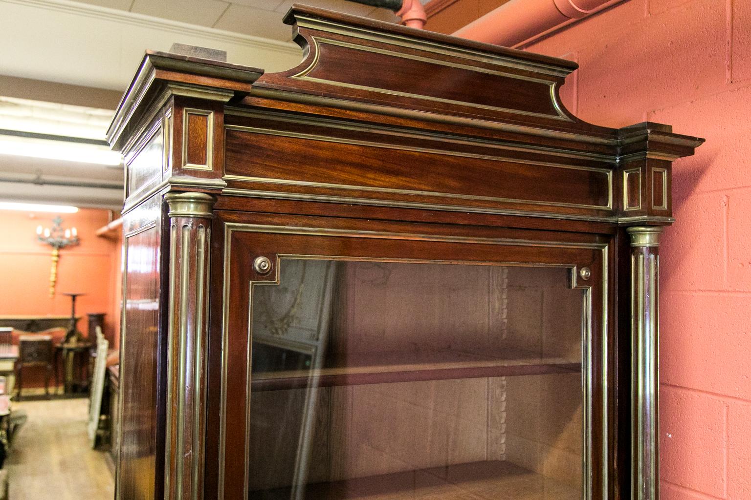 French Mahogany Display Cabinet or Bookcase In Good Condition In Wilson, NC