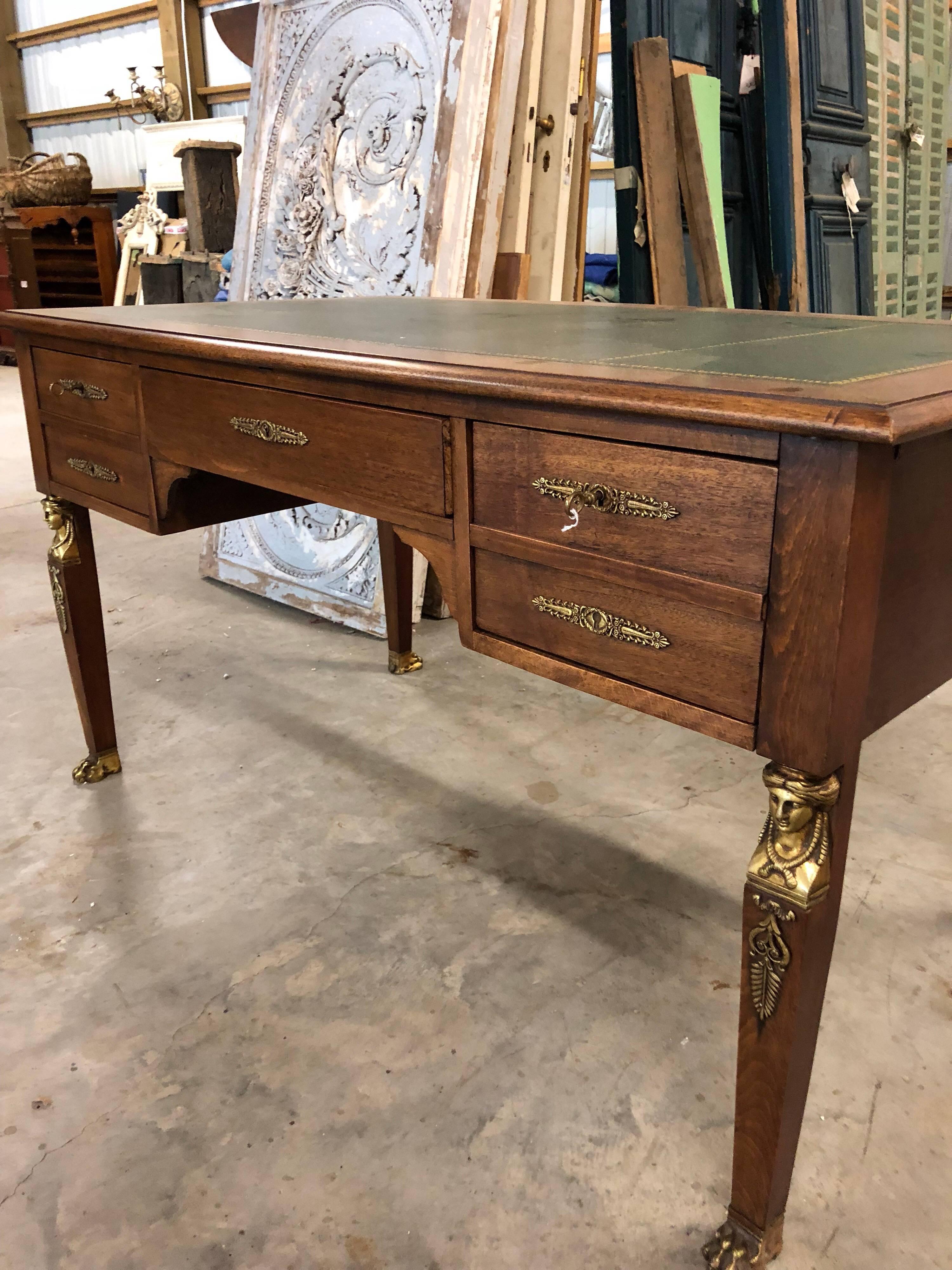 French Mahogany Leather Top Neoclassical Desk or Bureau Plat In Good Condition In Fairhope, AL