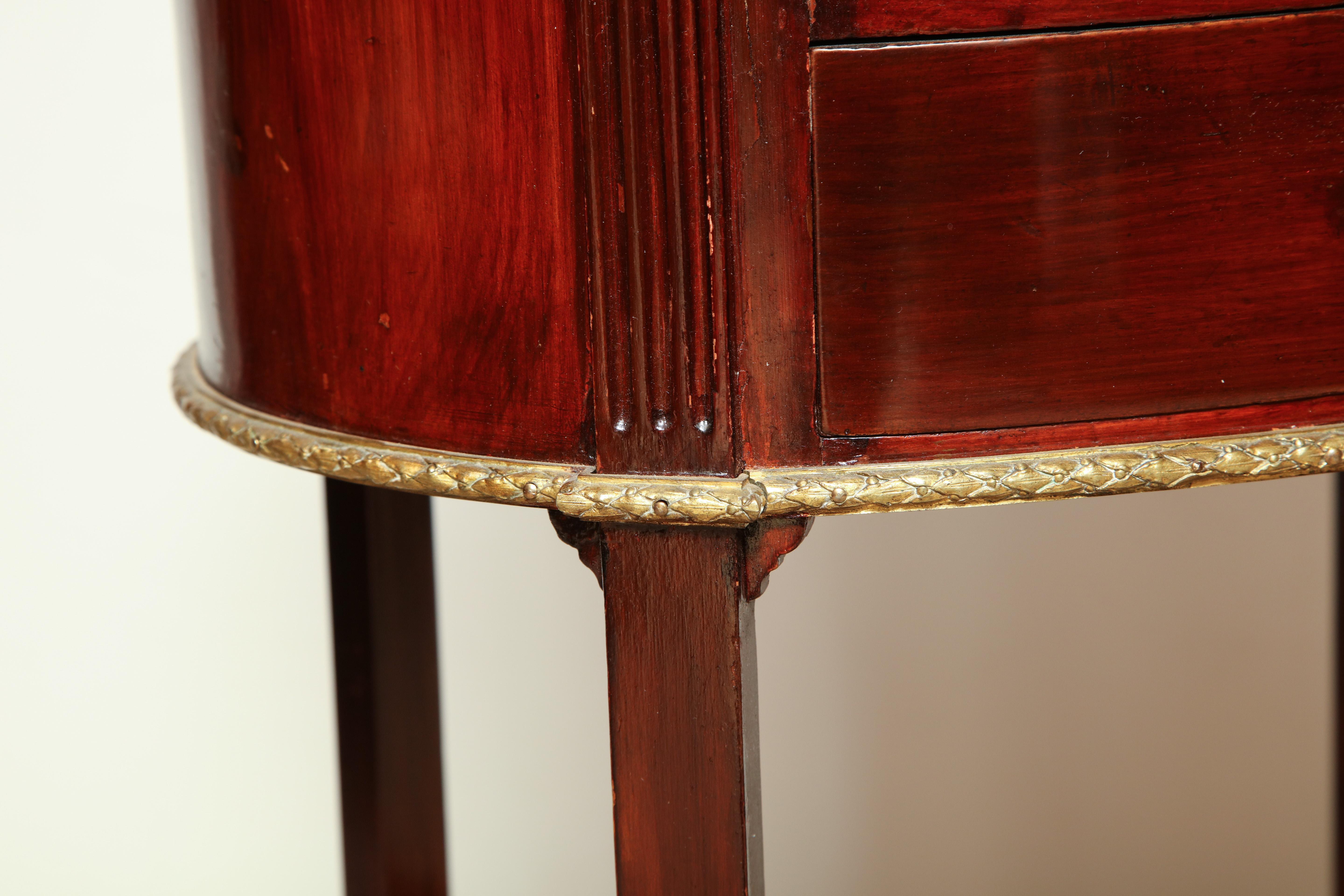 French Mahogany Oval Side Table For Sale 2