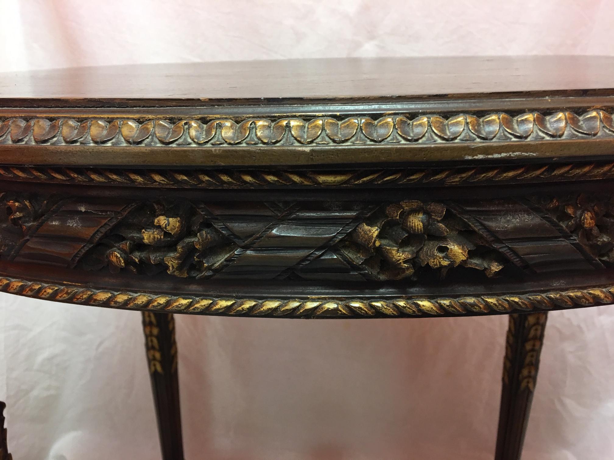 French Mahogany Oval Table with Gold Painted Ormolu, Early 20th Century 3