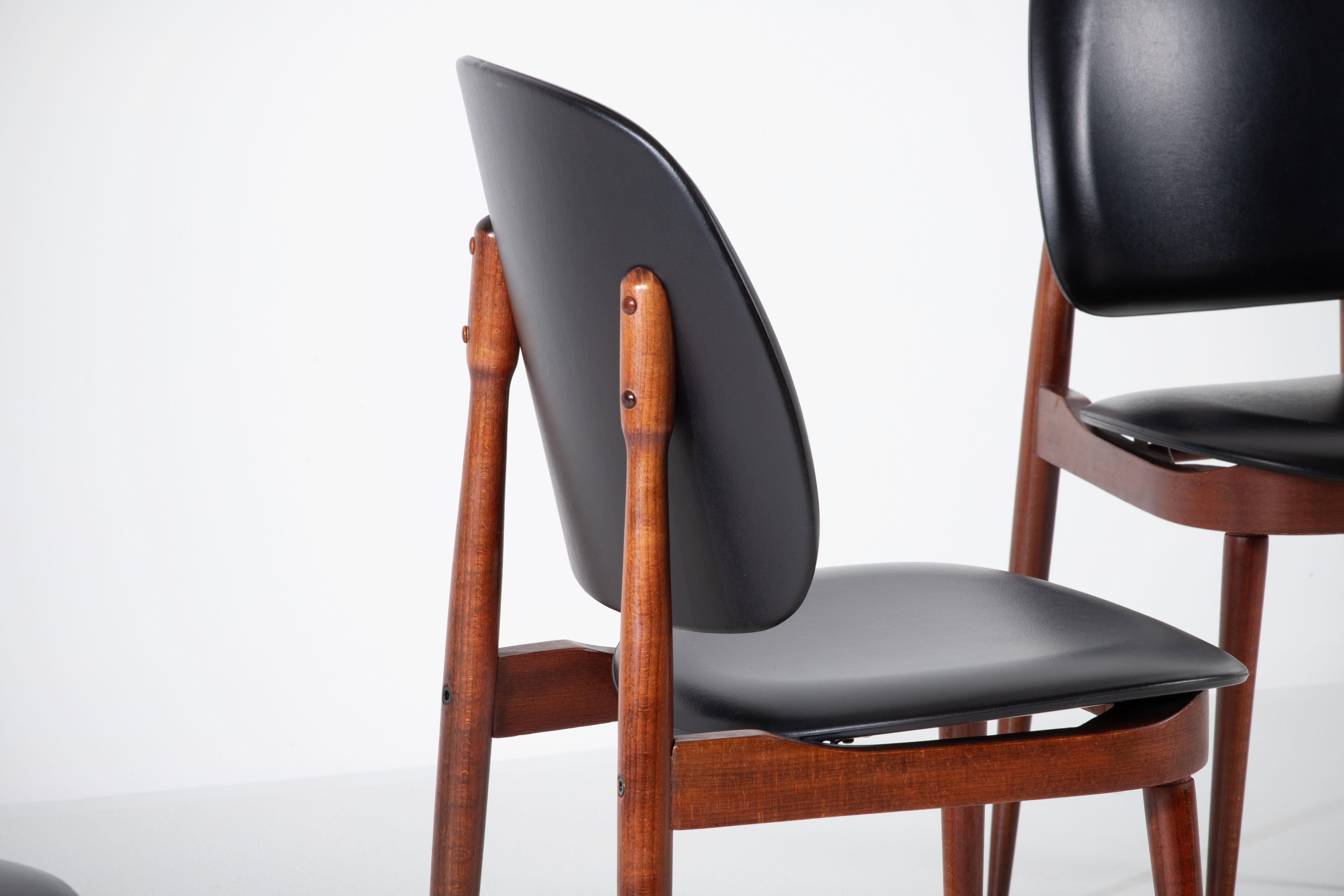 French Mahogany Pegase Chairs by Pierre Guariche for Baumann, 1960s, Set of 4 For Sale 7