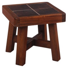 Mesa auxiliar de caoba francesa con tablero de azulejos de estilo brutalista, c. 1960