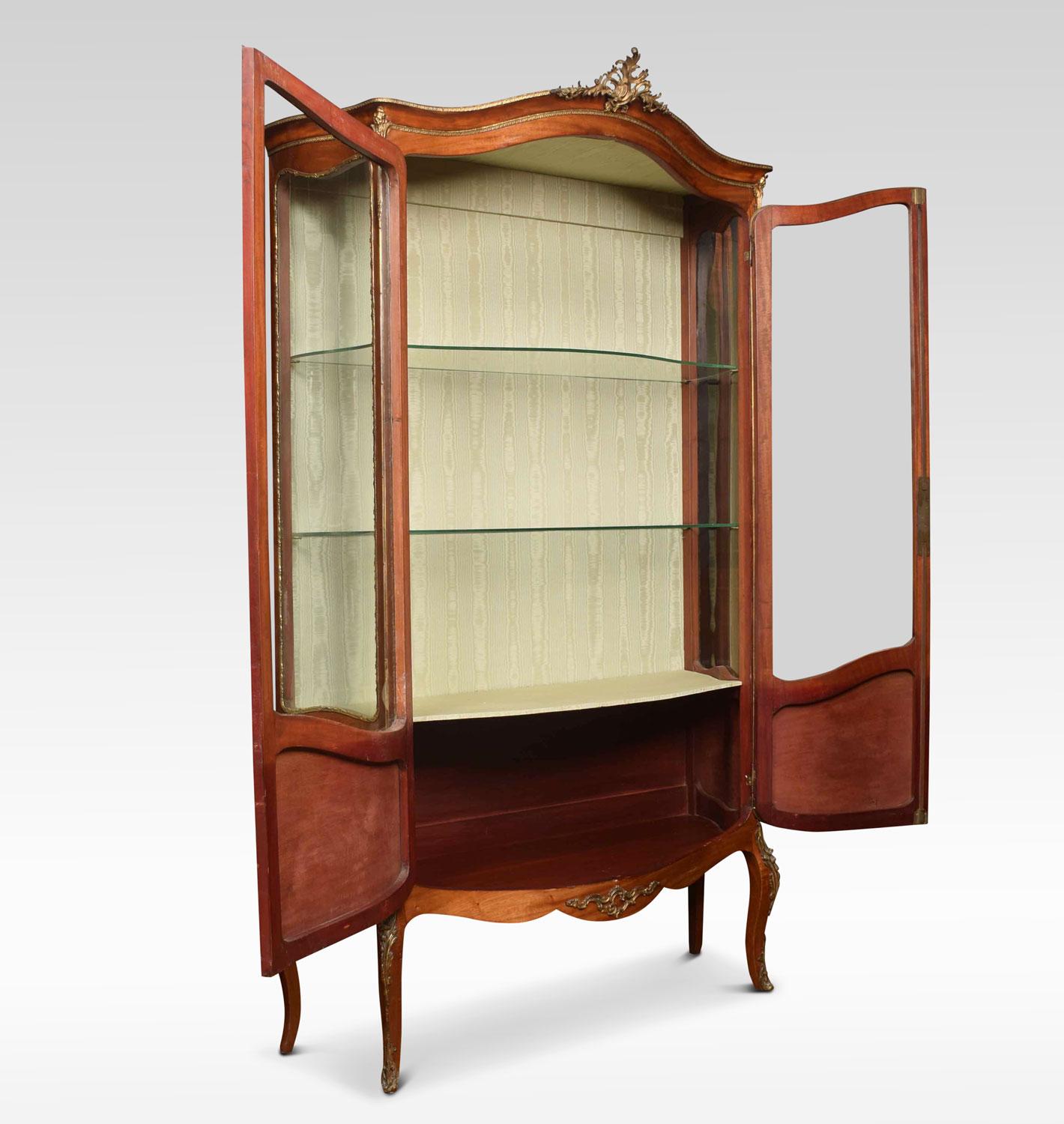 French Mahogany Vernis Martin Vitrine In Good Condition For Sale In Cheshire, GB