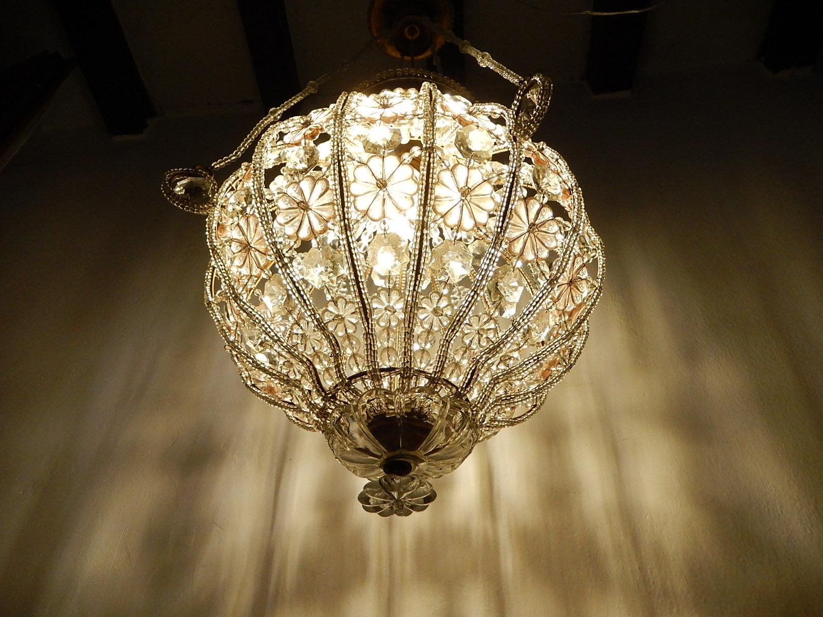 French Maison 1940s Baguès Pink and Clear Huge Beaded Crystal Lantern Chandelier In Good Condition In Firenze, Toscana