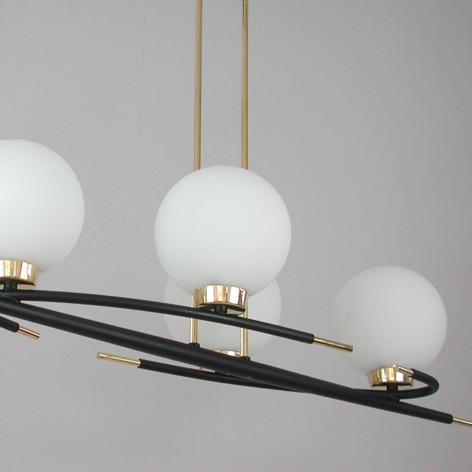 Mid-20th Century French Maison Arlus Brass and Opaline Glass Chandelier, 1960s For Sale