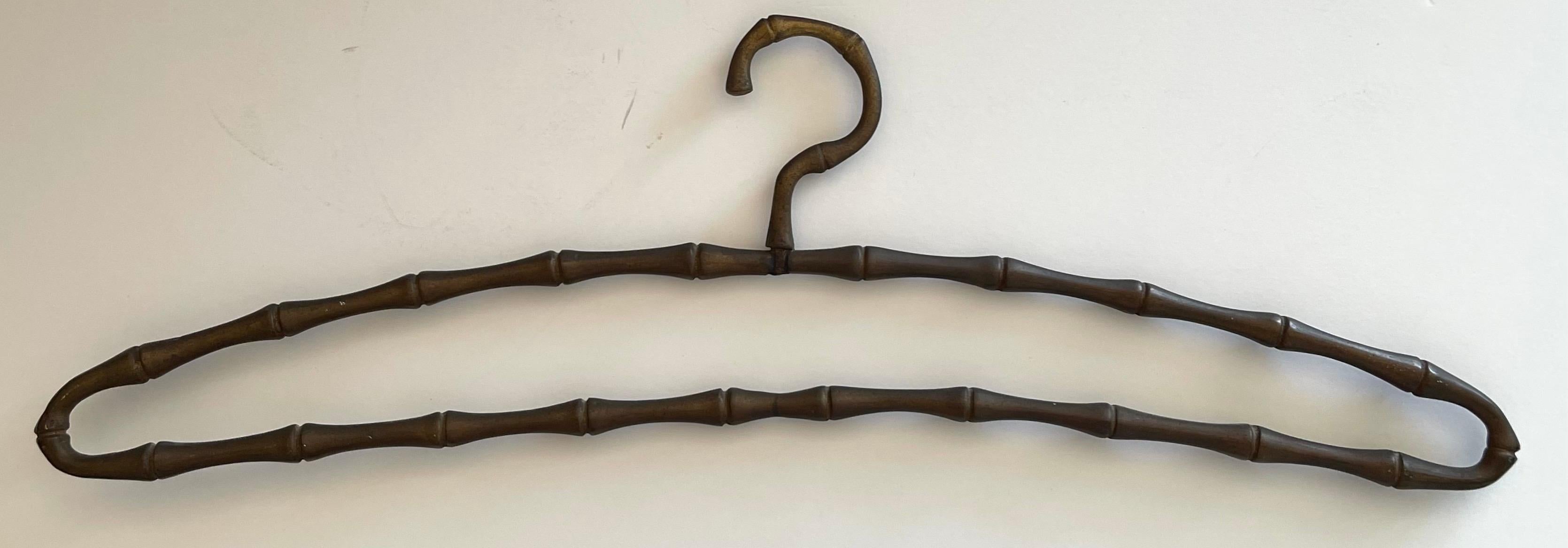 Metà XX secolo Appendiabiti in bambù attribuito alla Maison Bagues francese in vendita