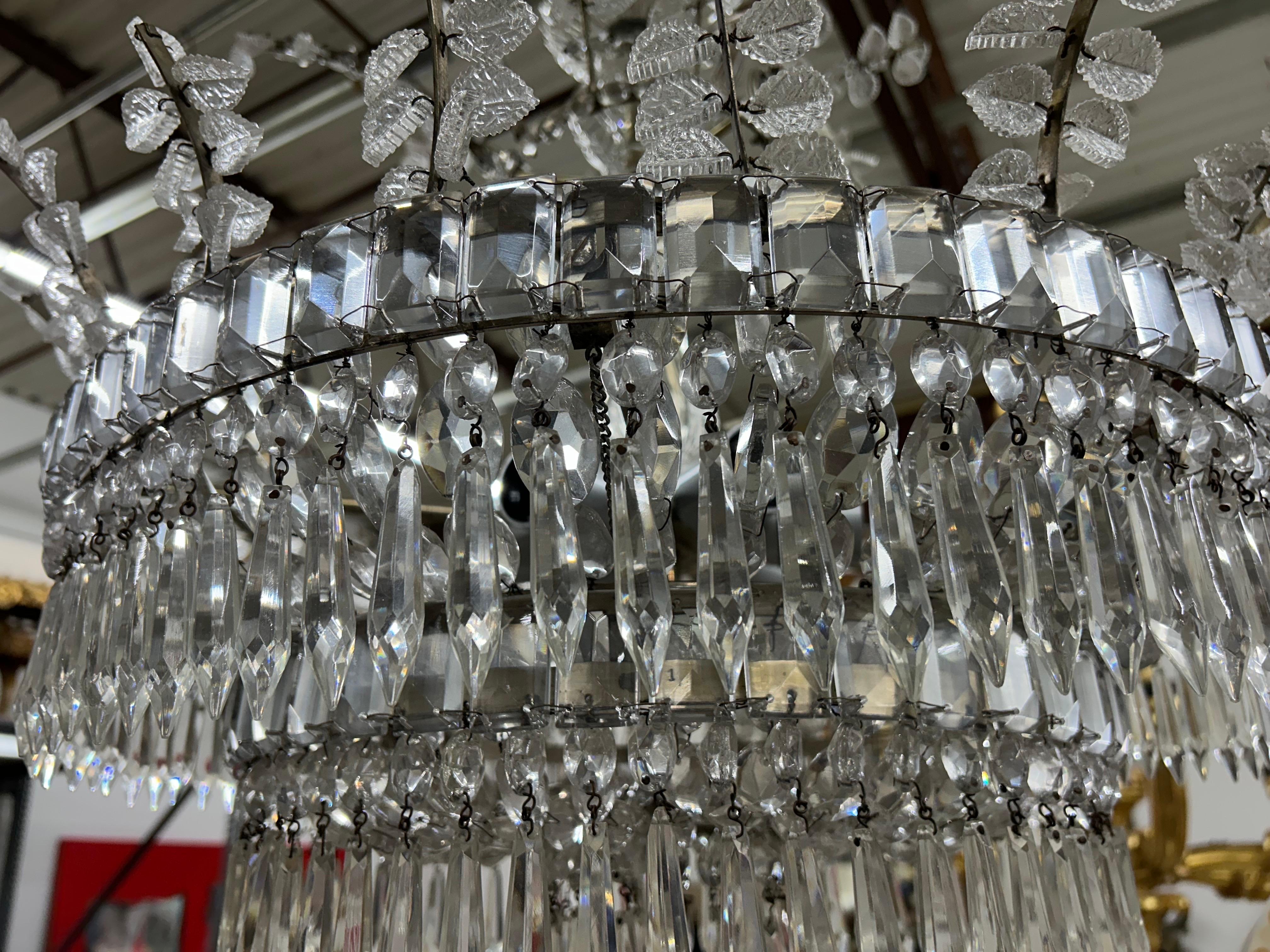 Cristallo Lampadario di cristallo francese Maison Baguès in vendita