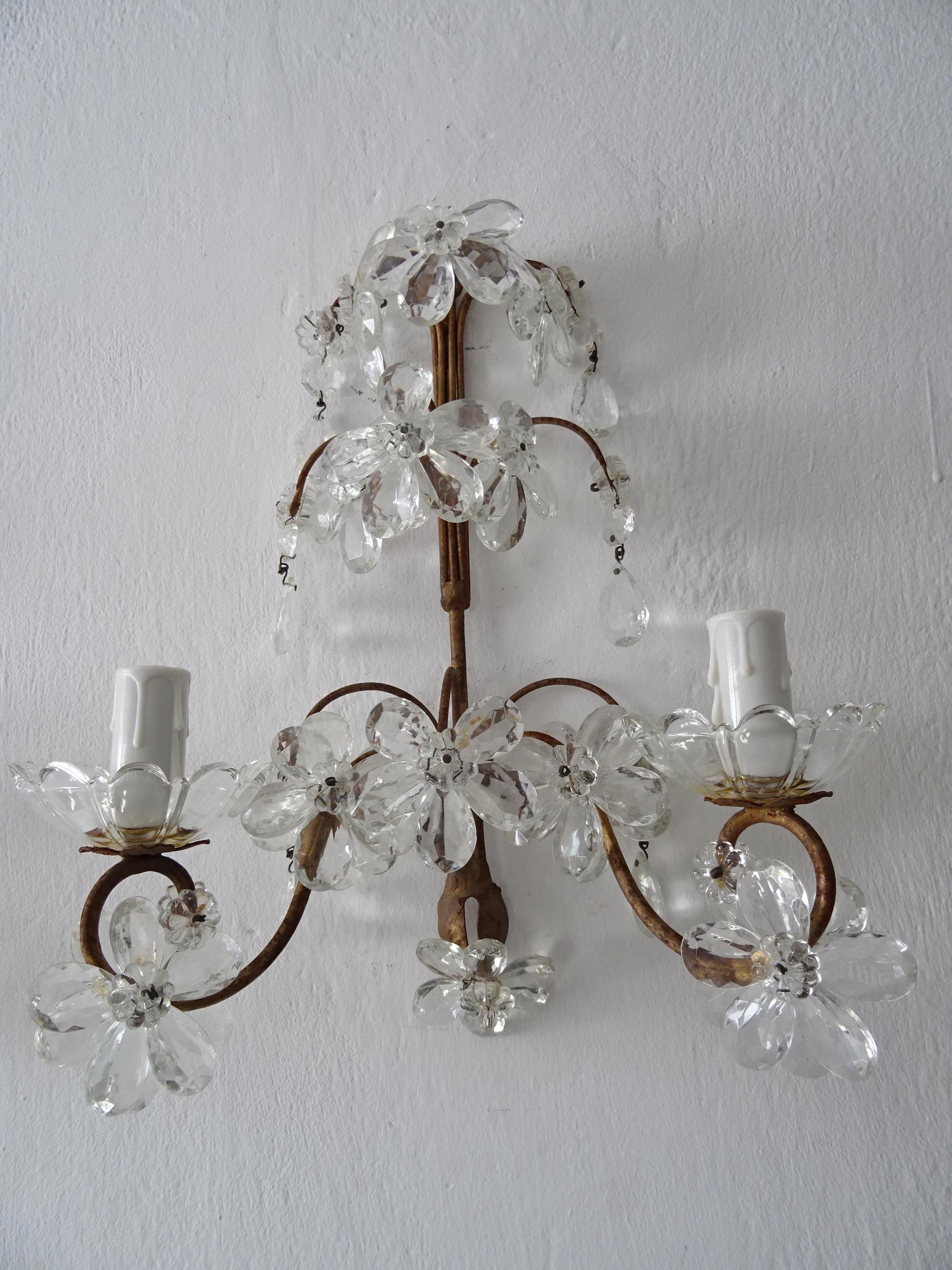 Early 20th Century French Maison Baguès Crystal Prisms Flower Sconces, C 1920 For Sale