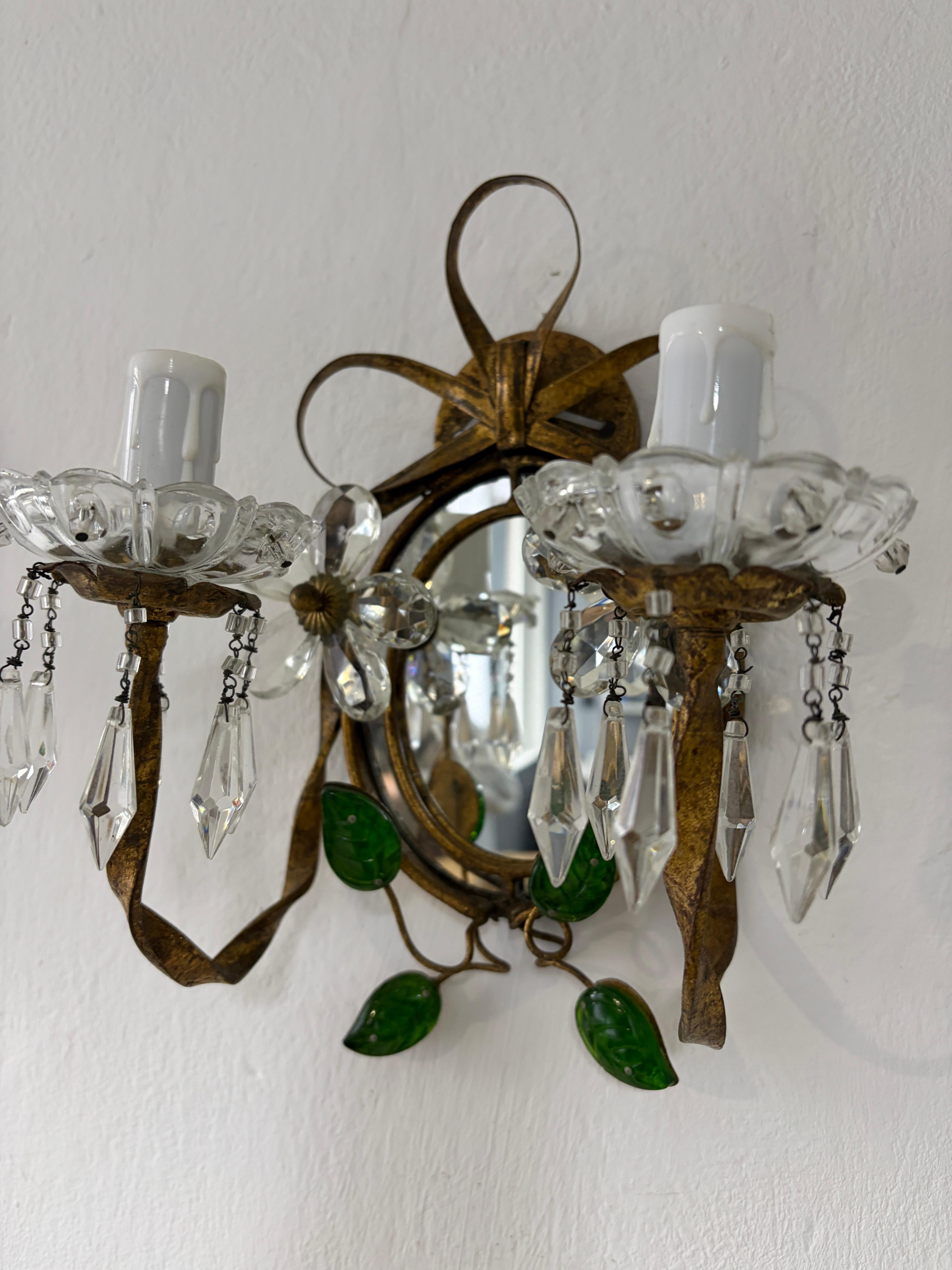 Lámpara francesa Maison Baguès Arcos de cristal con prismas florales de hojas de color verde en Bueno estado para la venta en Firenze, Toscana